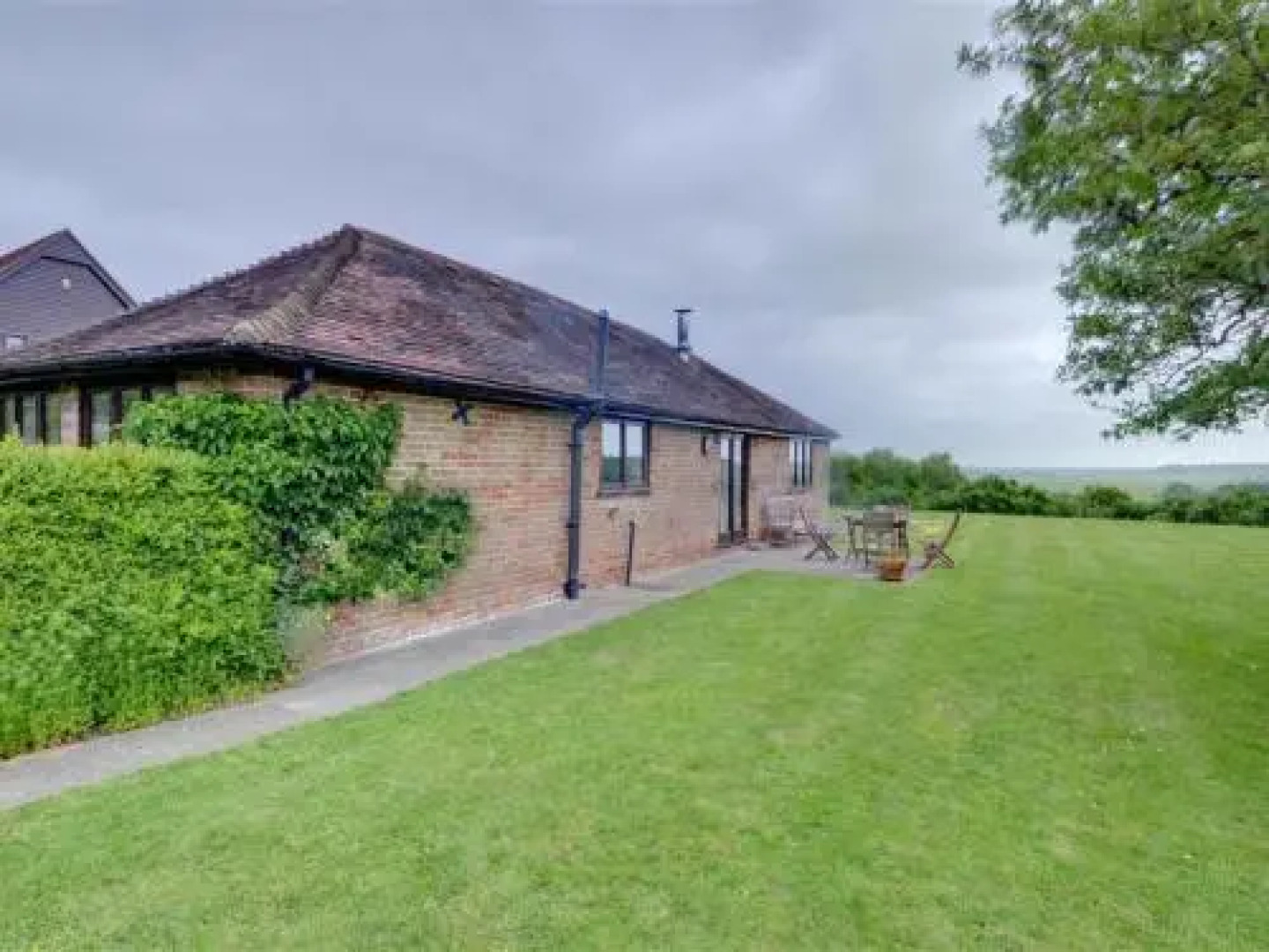 Holiday Home Brook Farm Oast