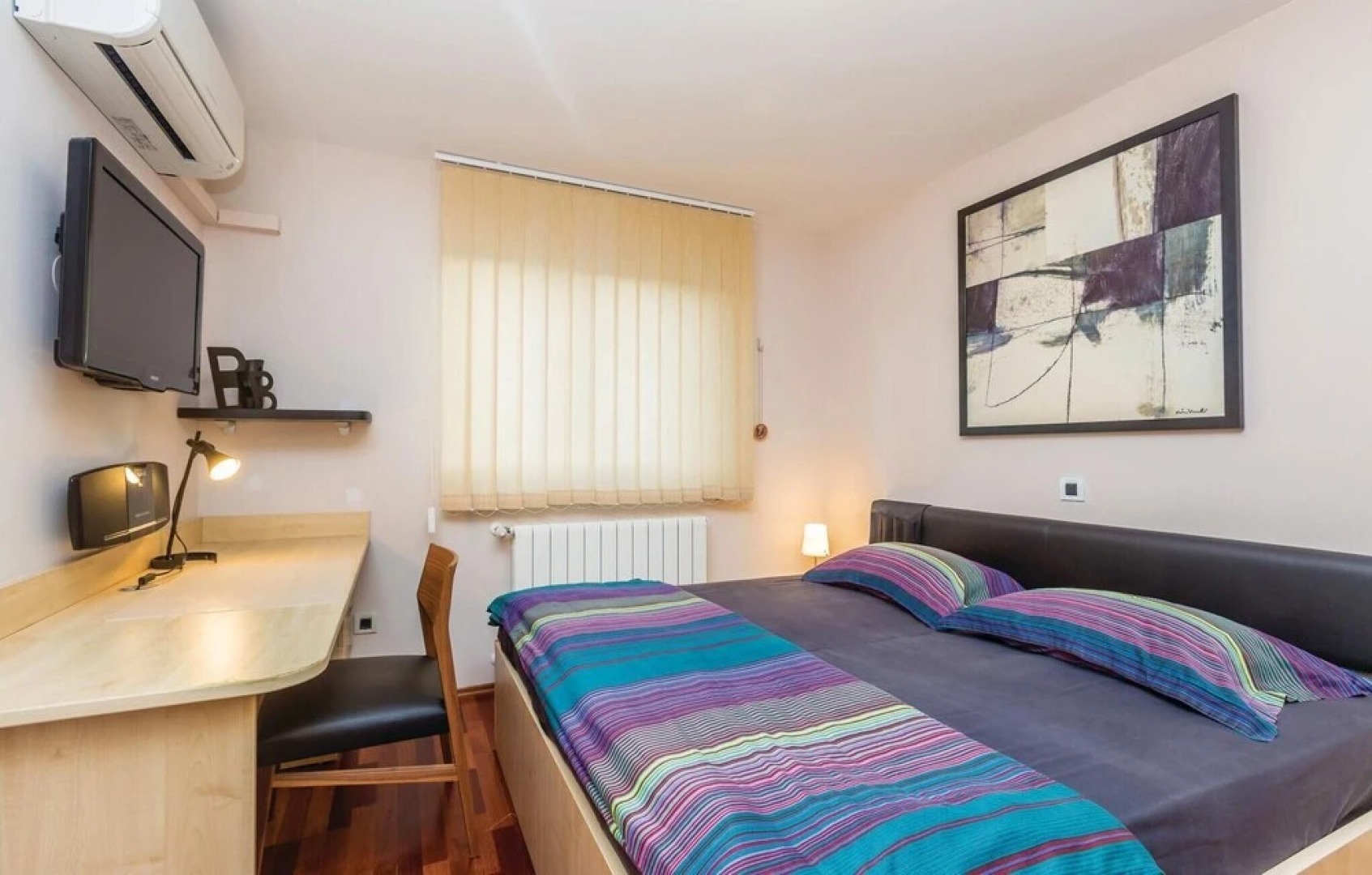 Awesome Home in Sveti Vid Dobrinjski with Hot Tub, WiFi & 6 Bedrooms