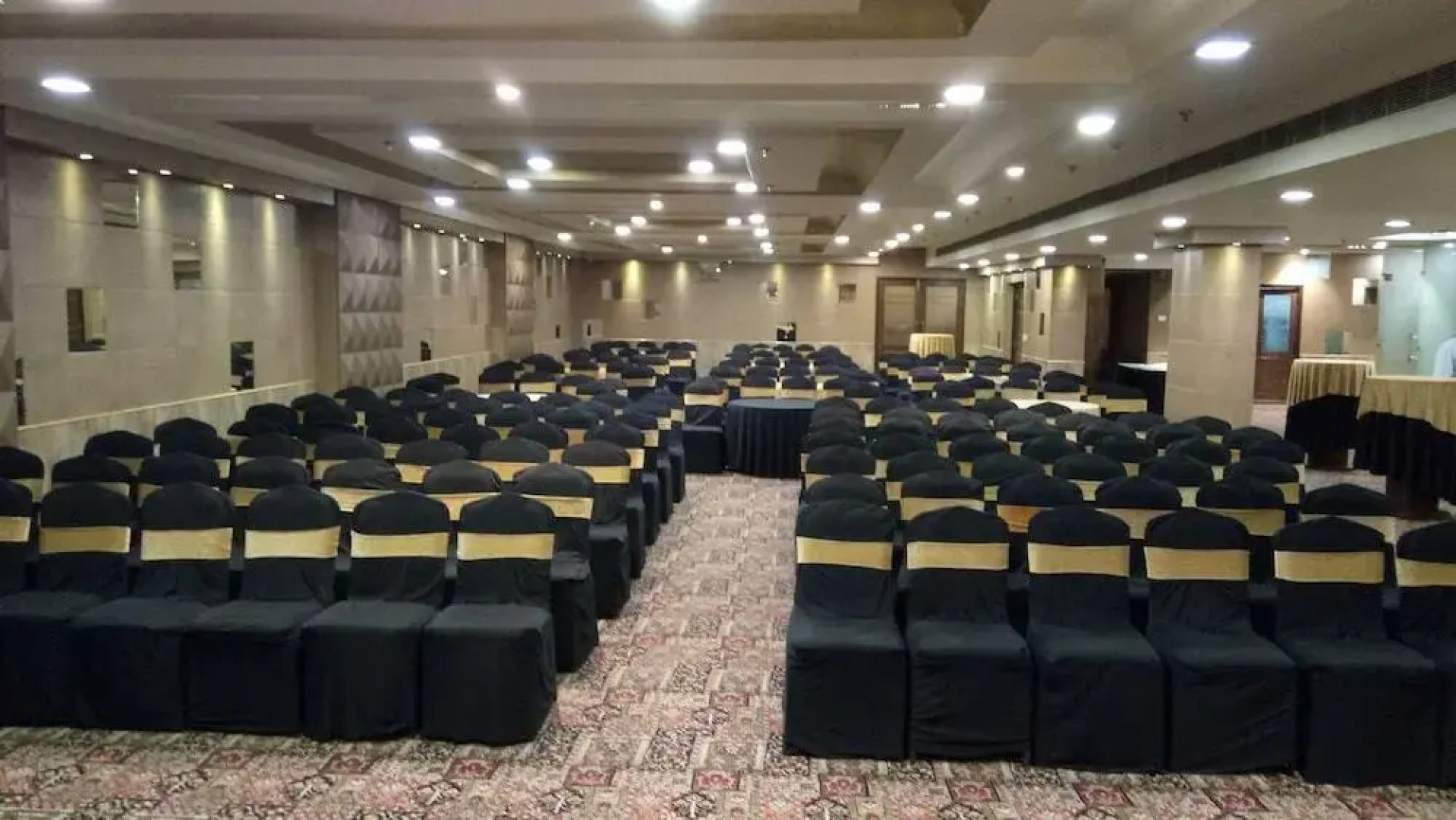 Hive Panipat Hotel