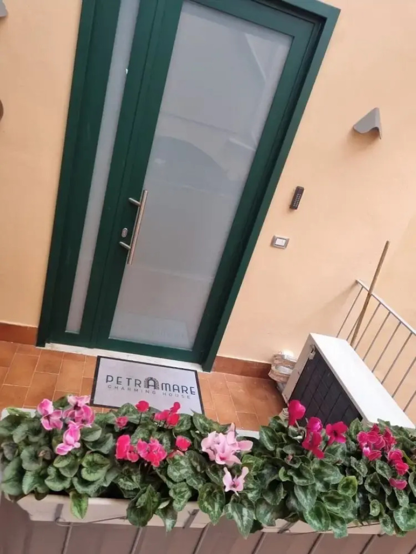 Petramare Charming House