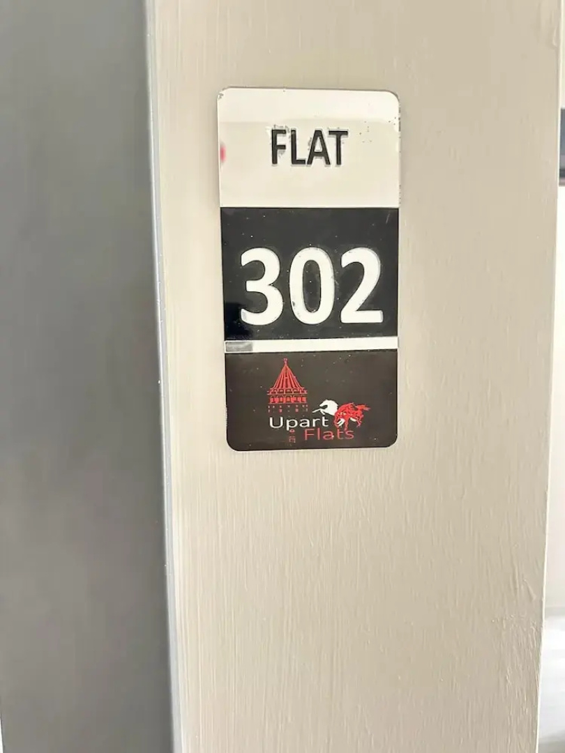 Upart Flats by REFE