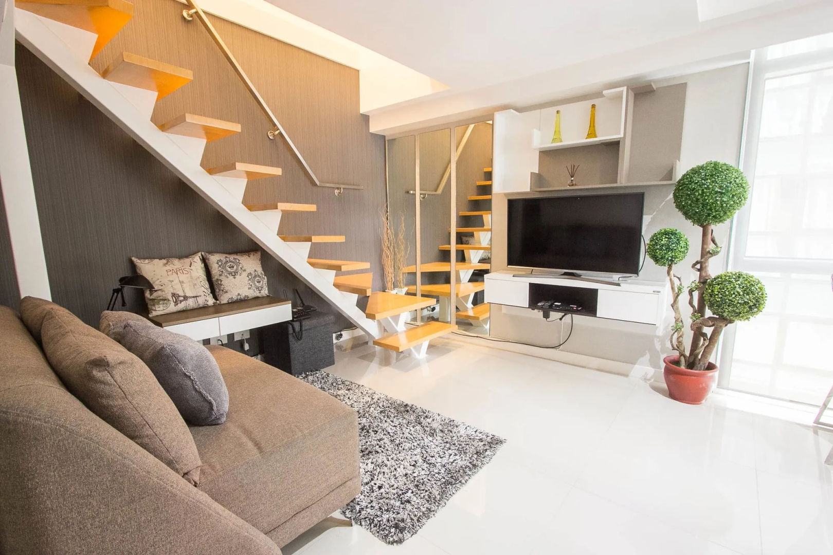 Victoria SOHO Suites