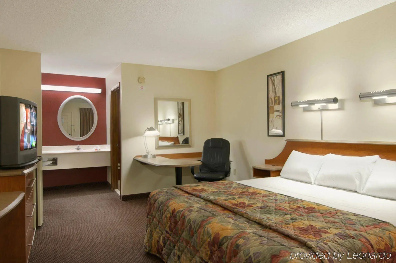 Red Roof Inn Clarksville