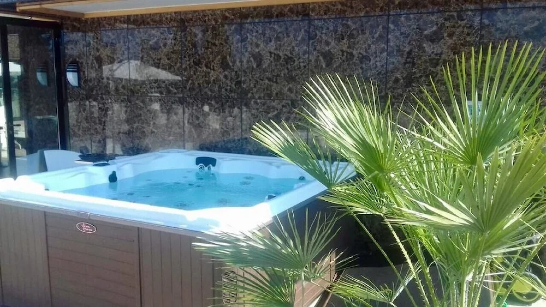 Отель Alana Royal