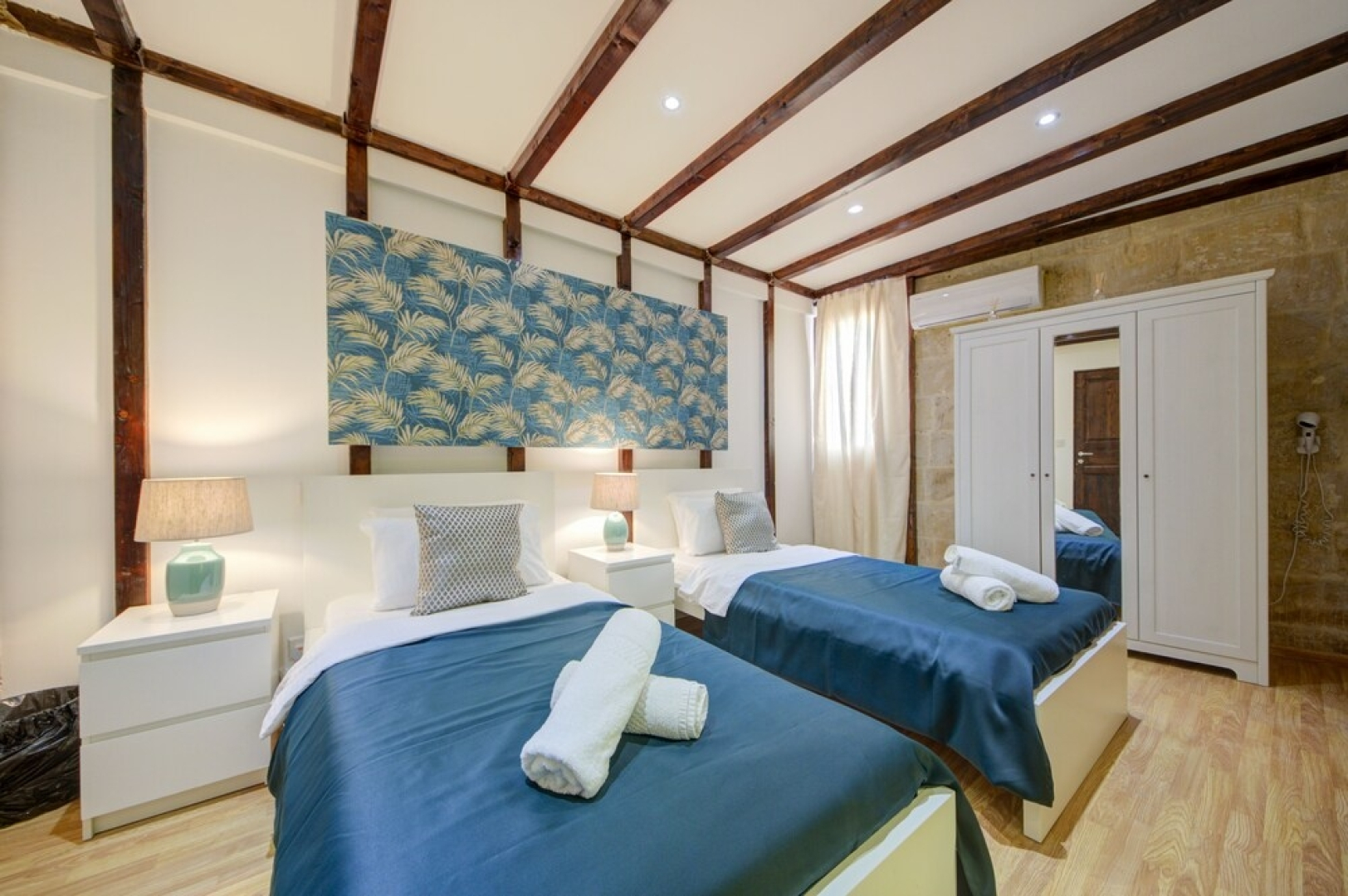 Waterfront Valletta House-tritoni hotels