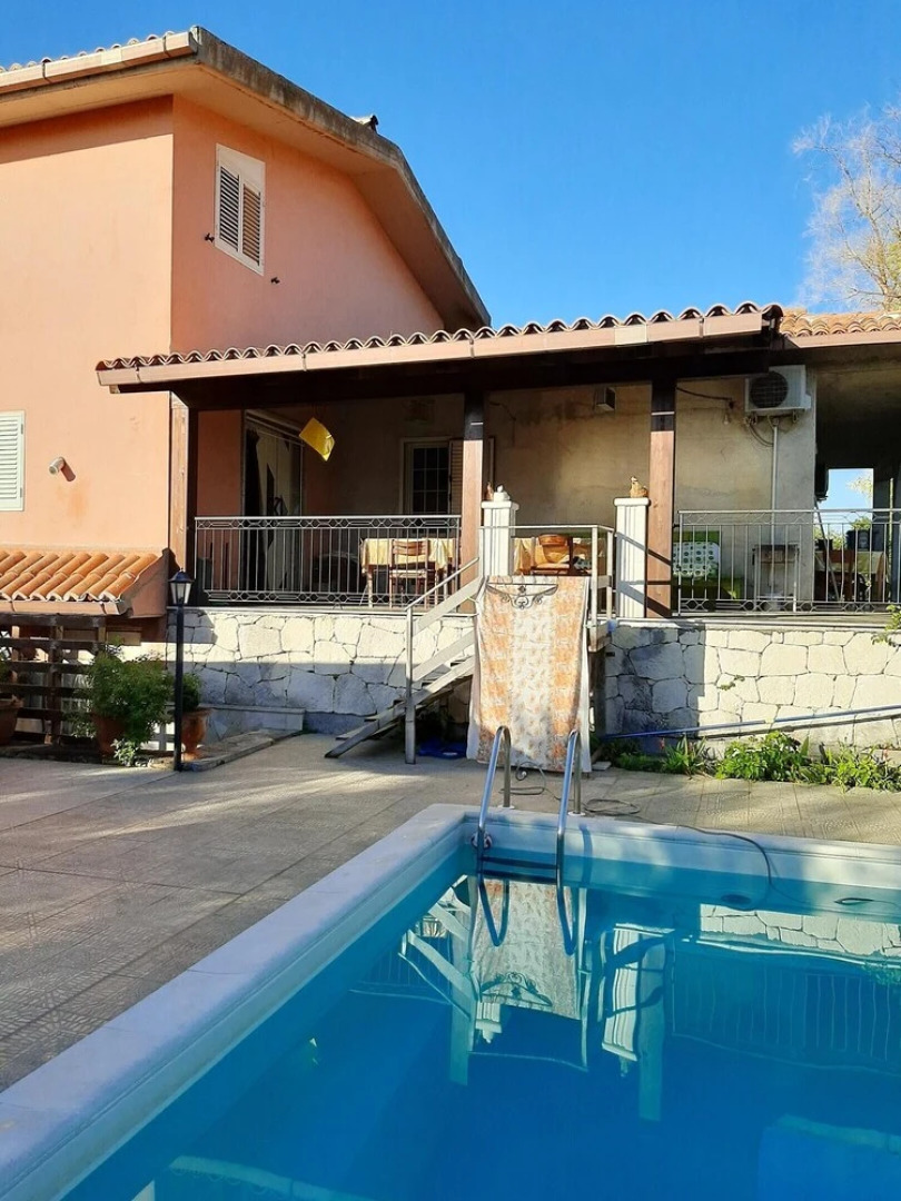 Villa With one Bedroom in Augusta, With Wonderful Mountain View, Shared Pool and Enclosed Garden Near the Beach