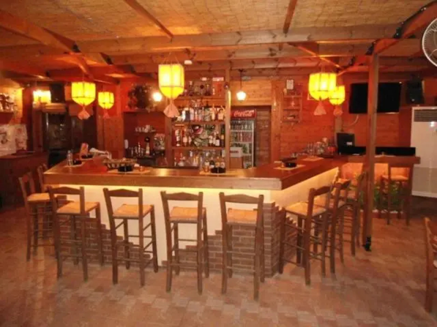 Evi Apartments And Studios