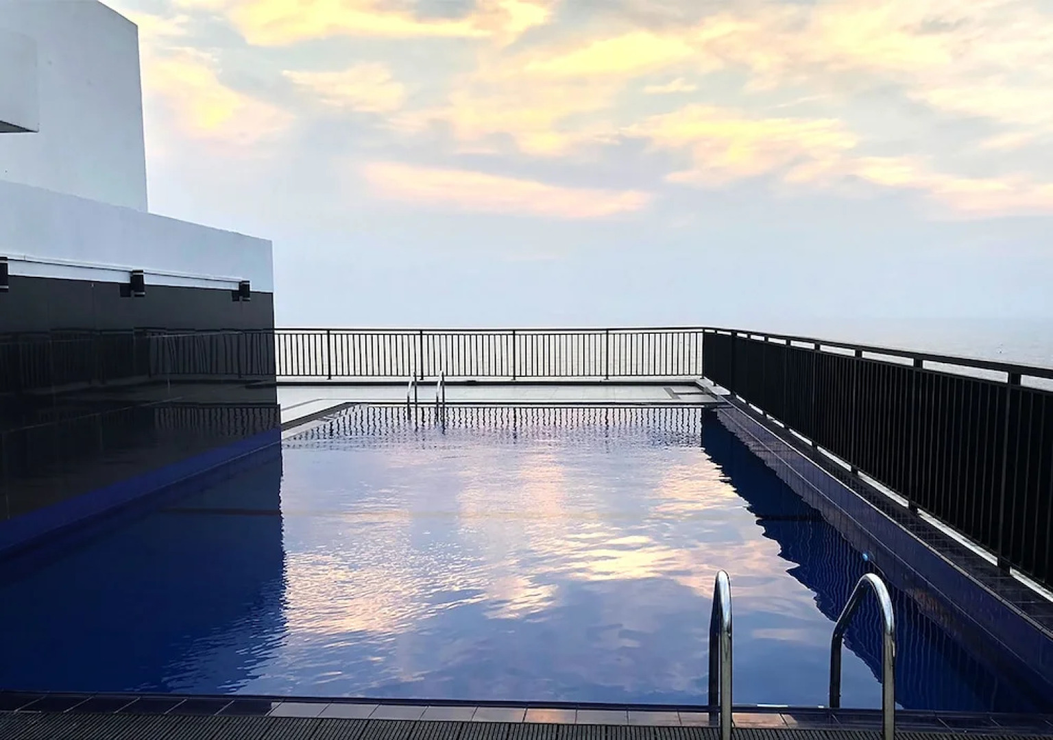 Blue Paradise Royal Suite