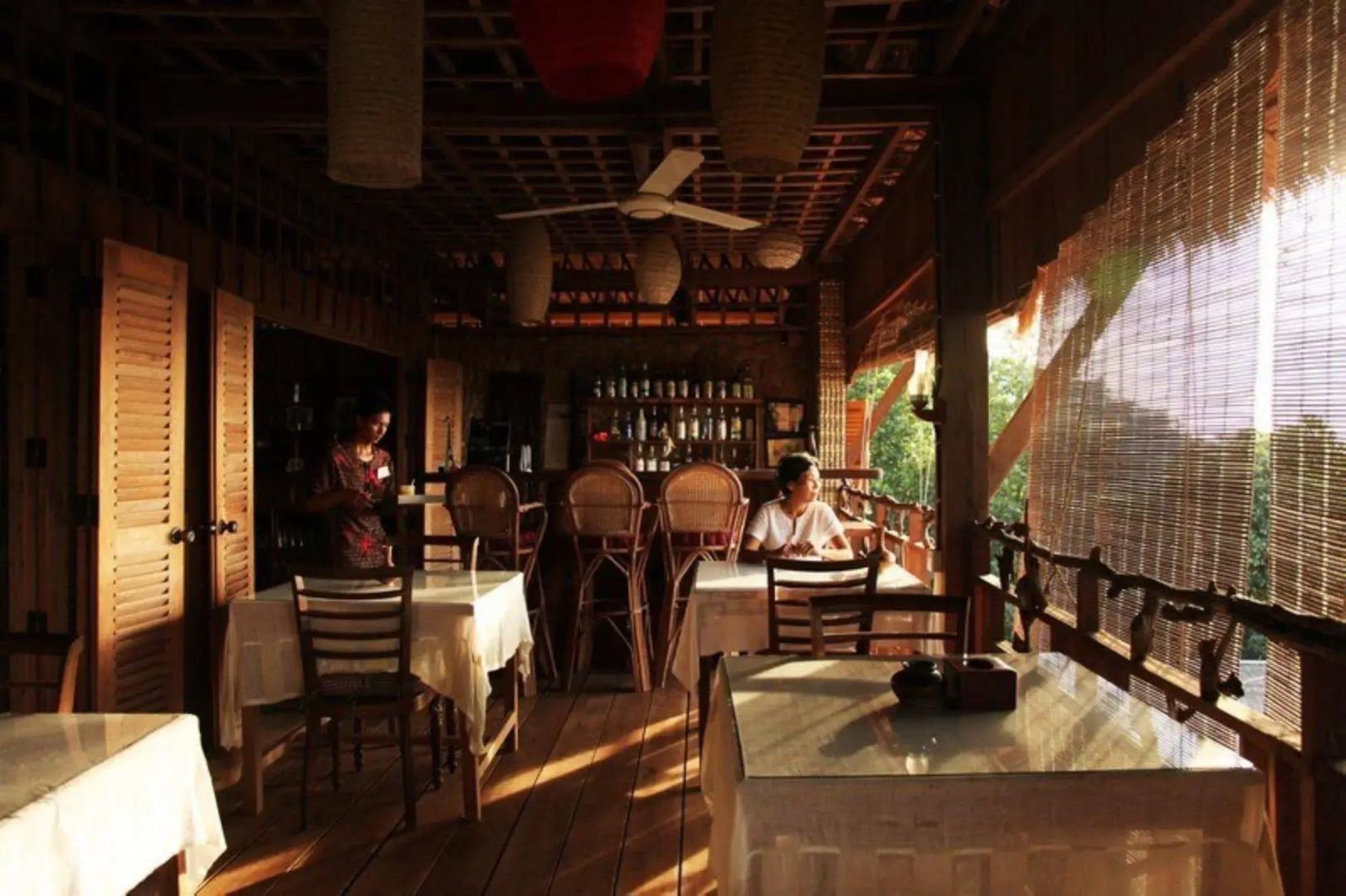 Le Bout du Monde Khmer Lodge