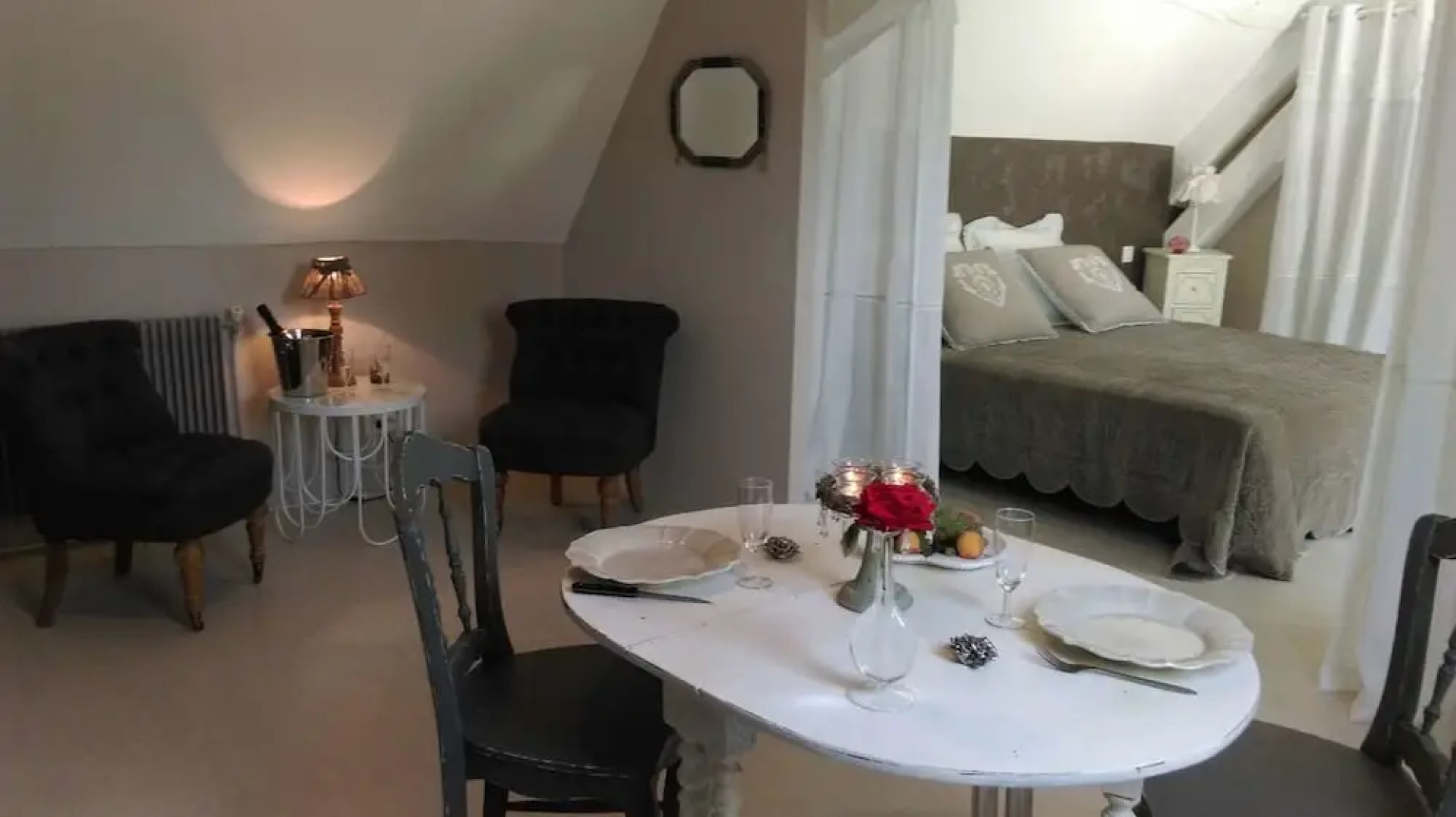 Charme au fil de l'Eau - Gîte Amour