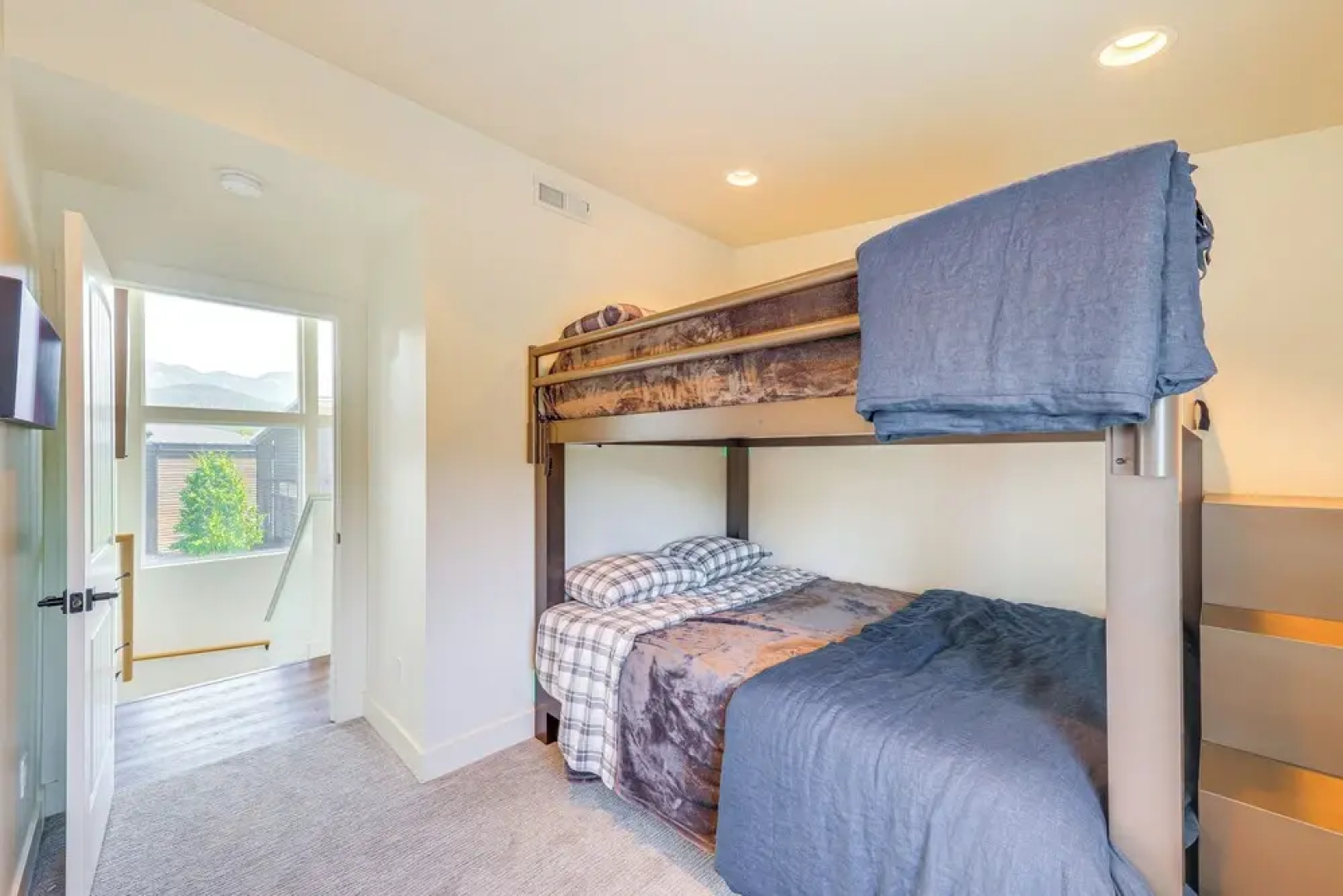 1 Mi to Lake: Upscale Condo in Whitefish Resort