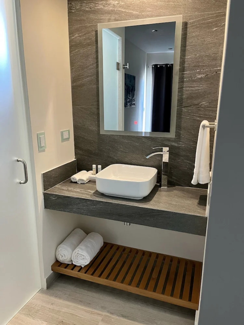 The Cove Boutique Hotel Adults Only