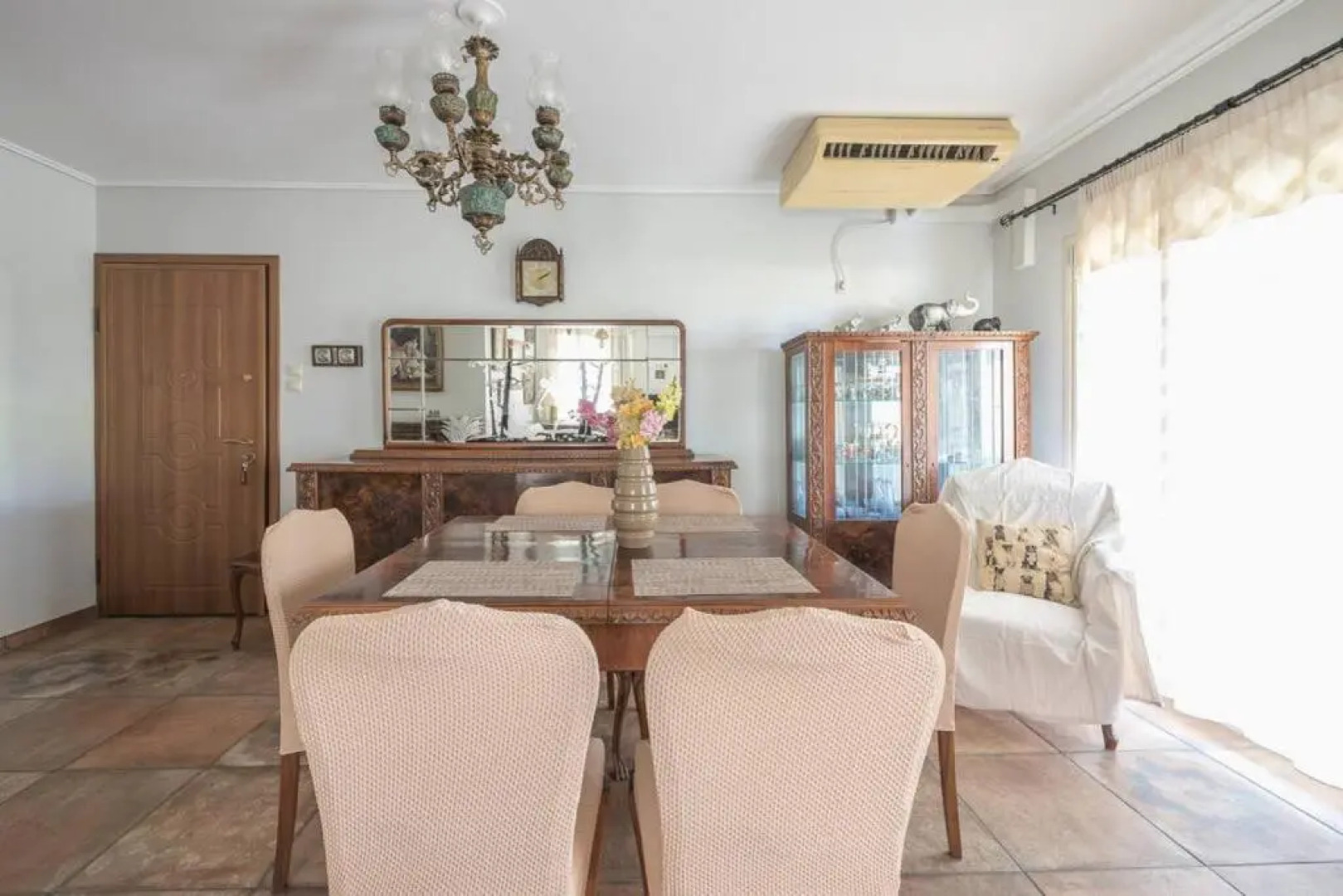 Seaside 2BR apartment in Varkiza 2mins walk from beach