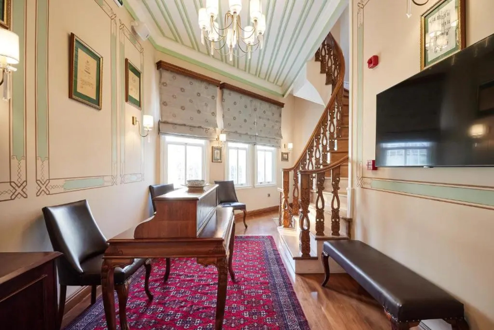 White Palace Old City Boutique Hotel