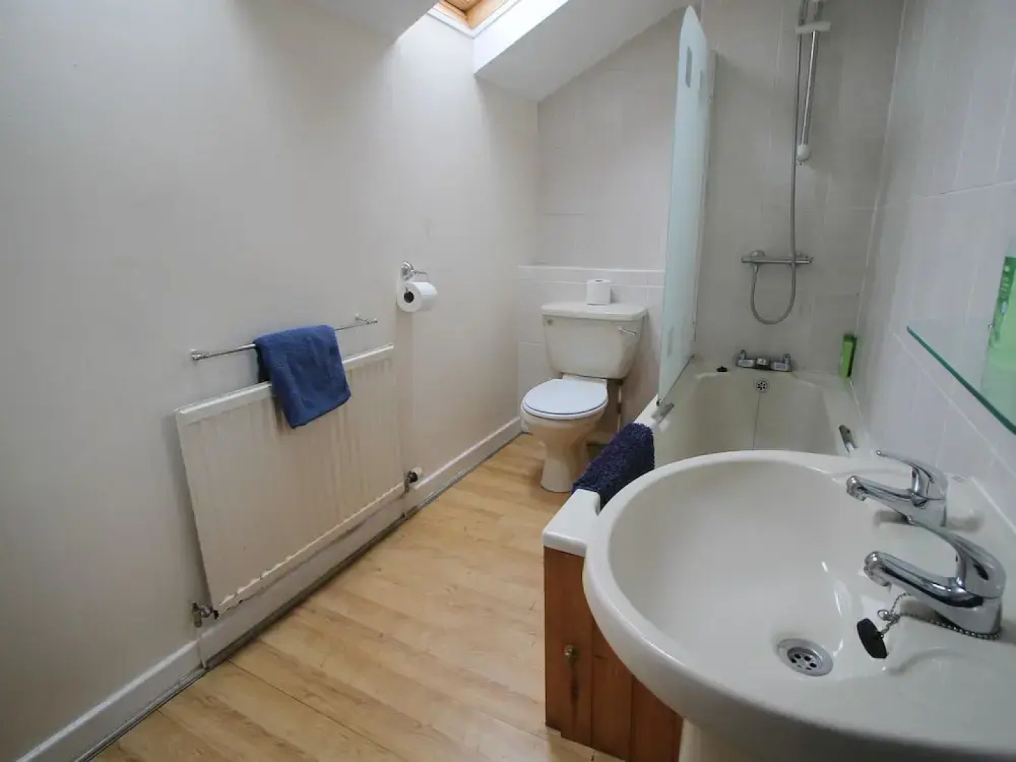 Rickard Street 4 Bed House Near J32 and M4 by Cardiff Holiday Homes