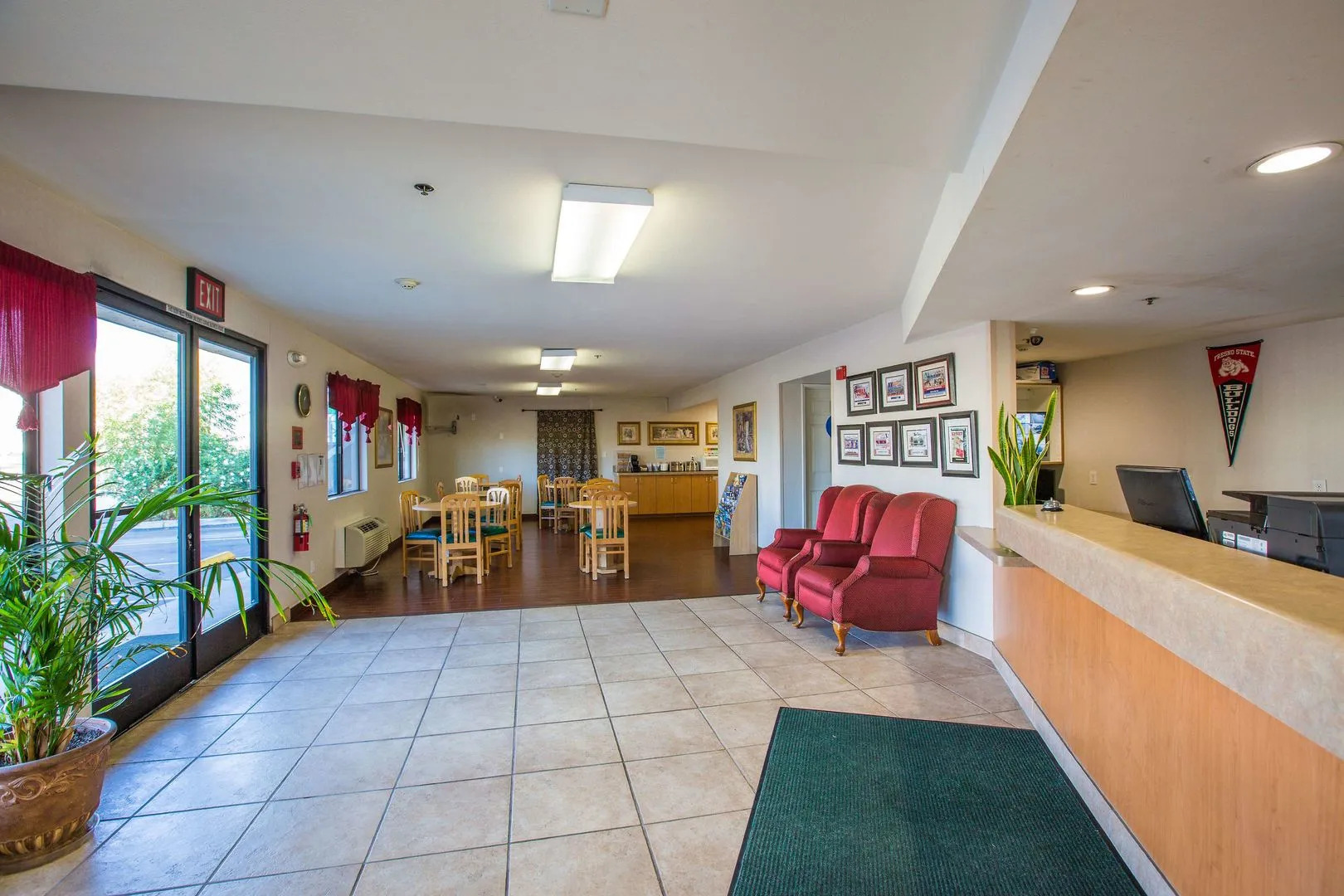 University Inn Fresno