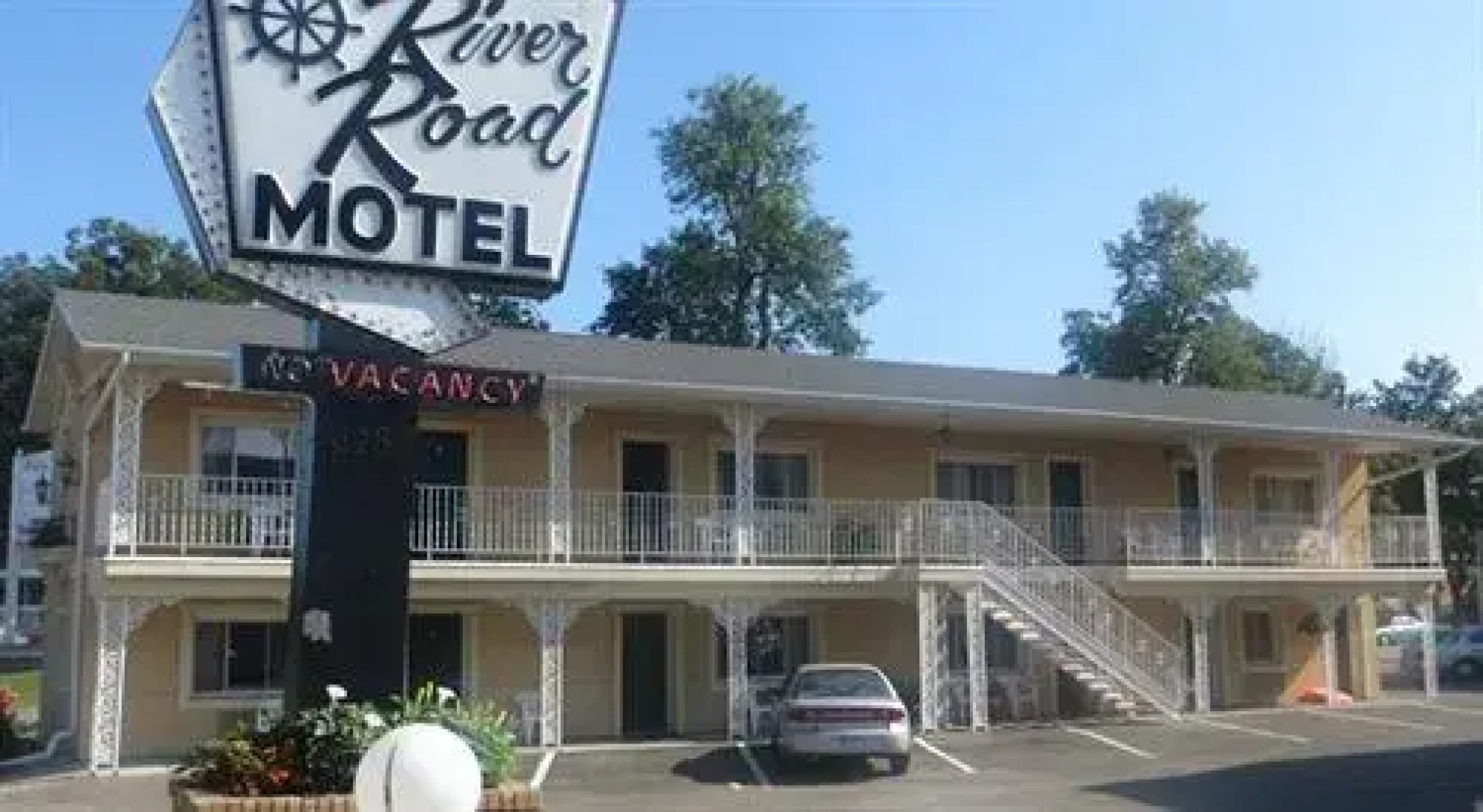 River Road Motel