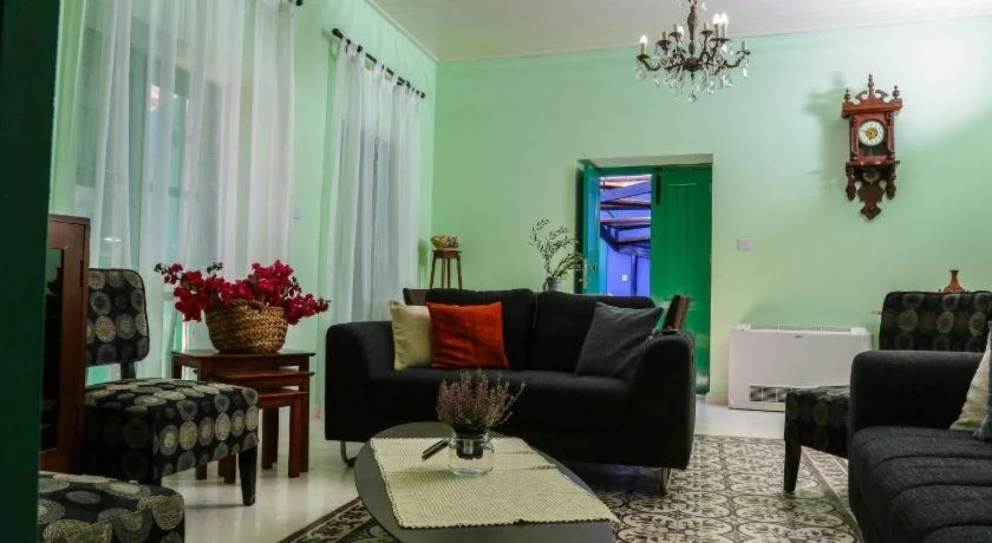 To Konatzi tis Marikas tzai tou Yianni