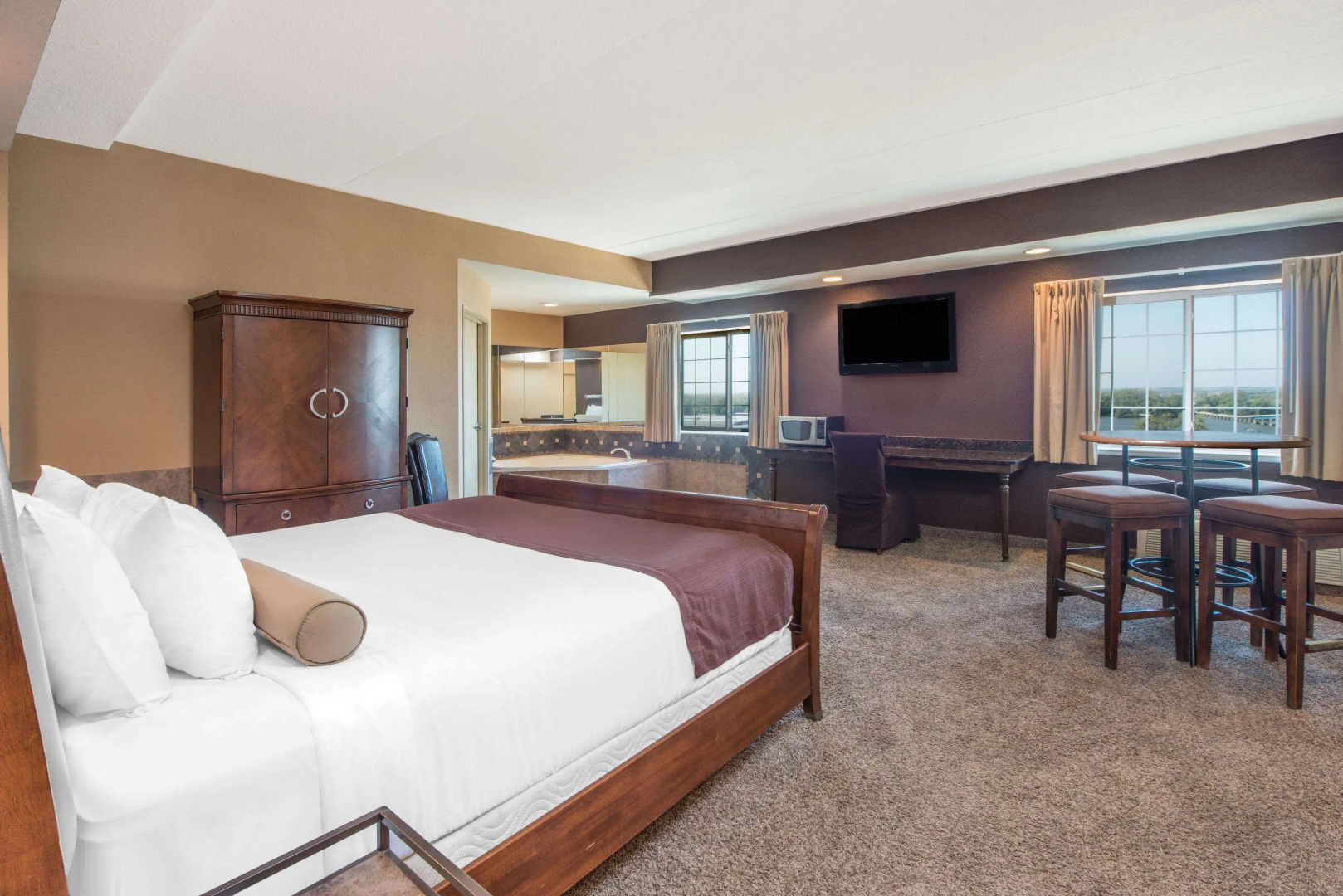 Microtel Inn & Suites by Wyndham Quincy Downtown/River Area