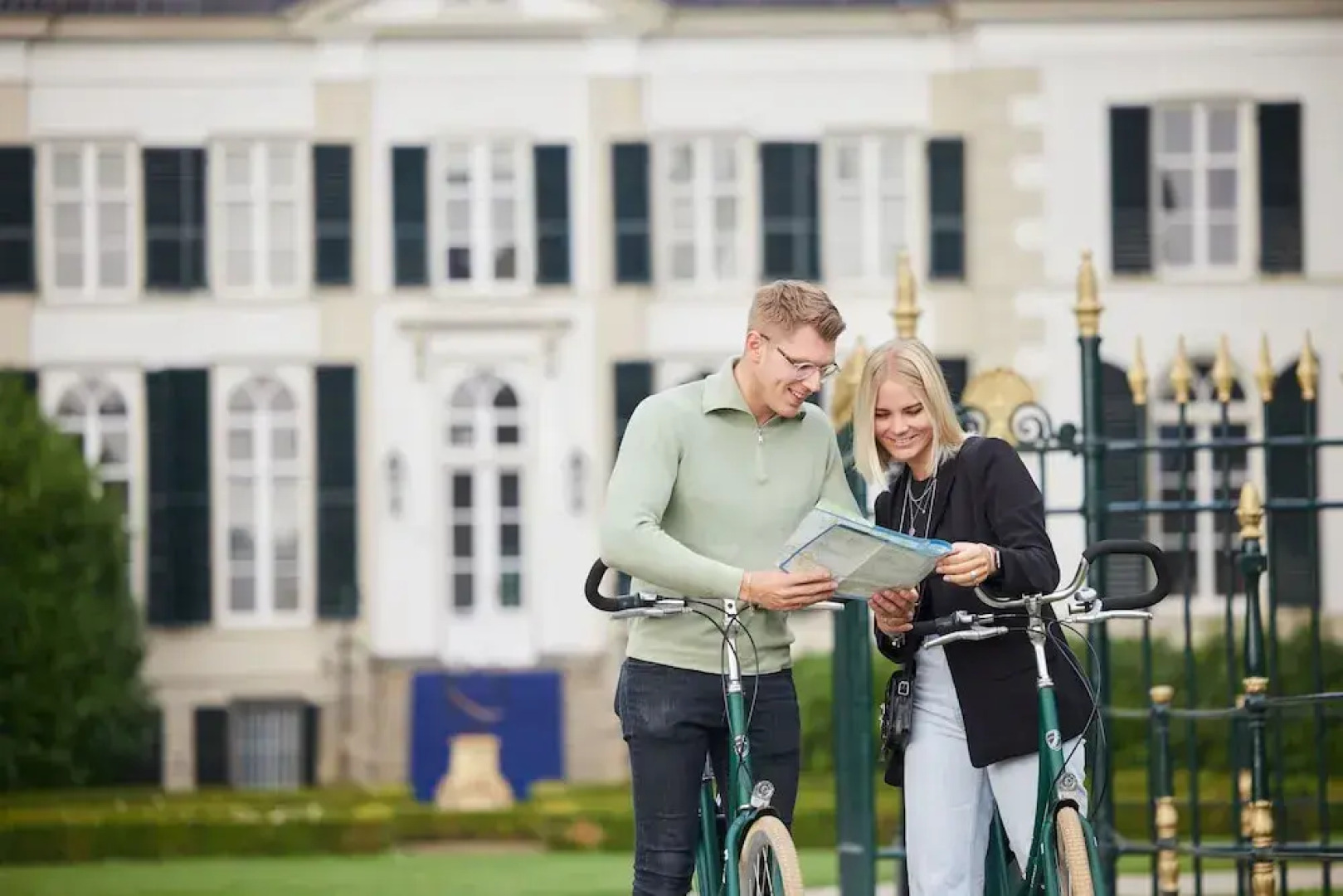 De Zon Hotel & Restaurant by Flow