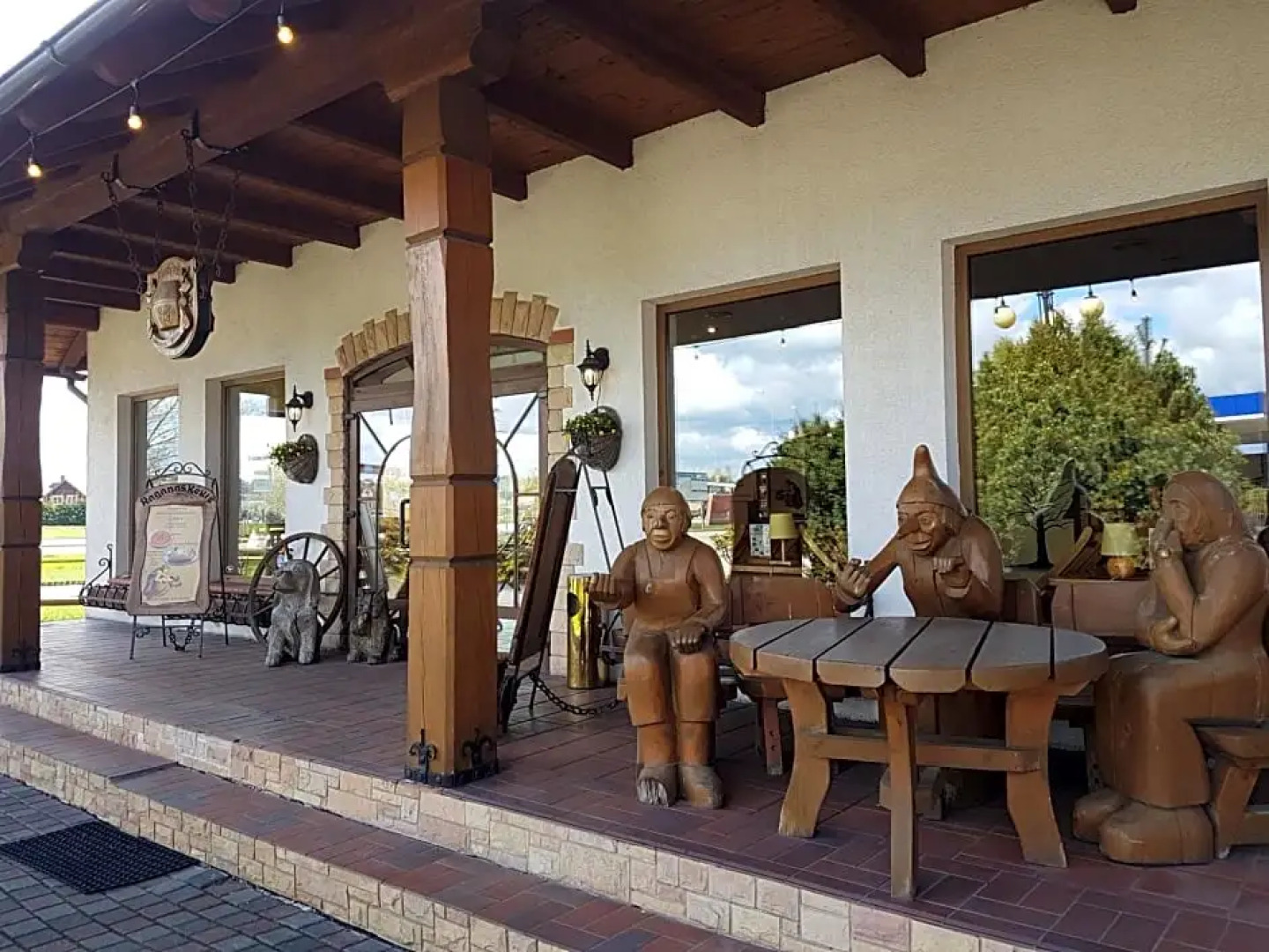 Raganas Ķēķis Hotel