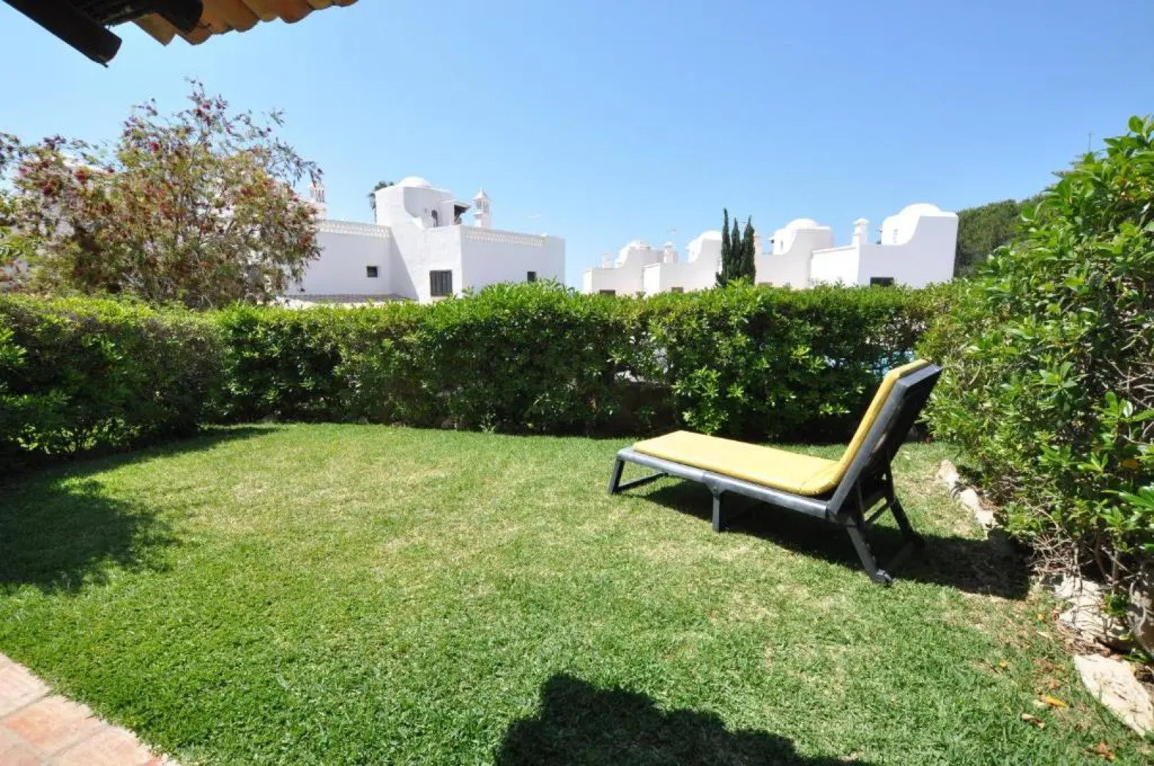 Rustic Beach House at the Cliff T3 | C218