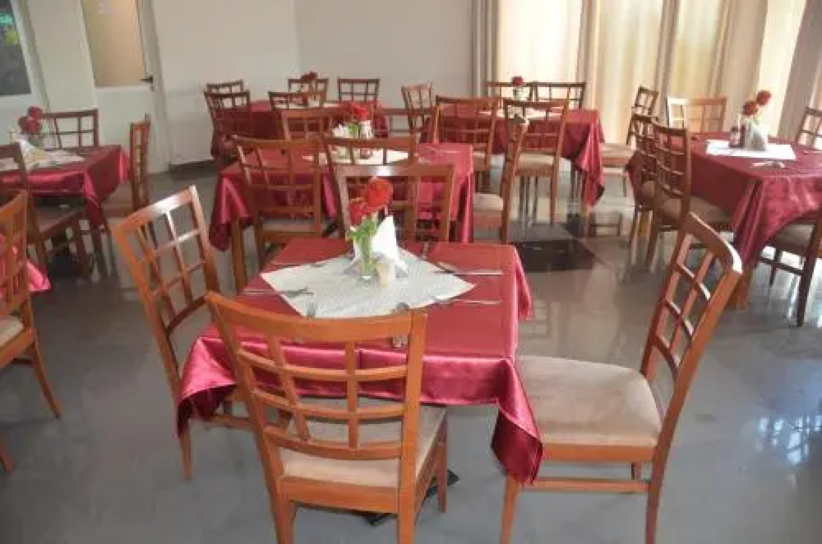 Yam Hotel