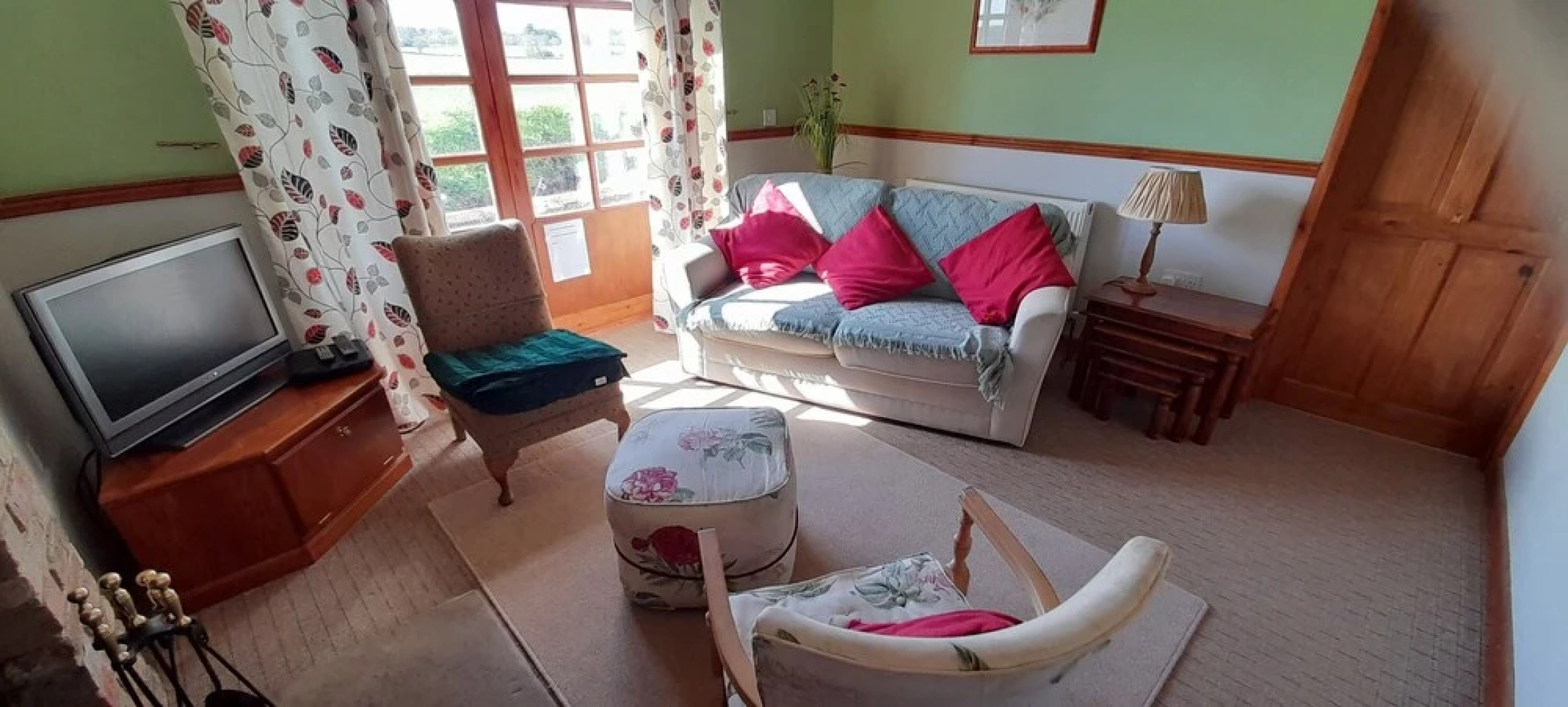 Beautiful 1 Bedroom Cottage With Fishing Lake