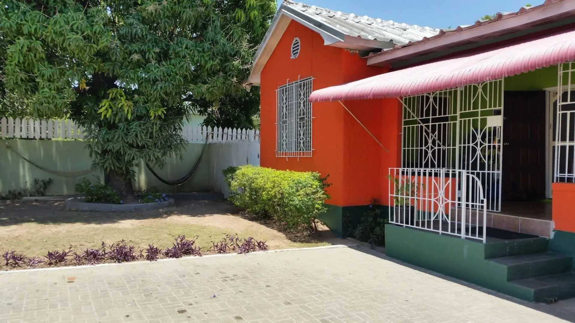 Reggae Hostel