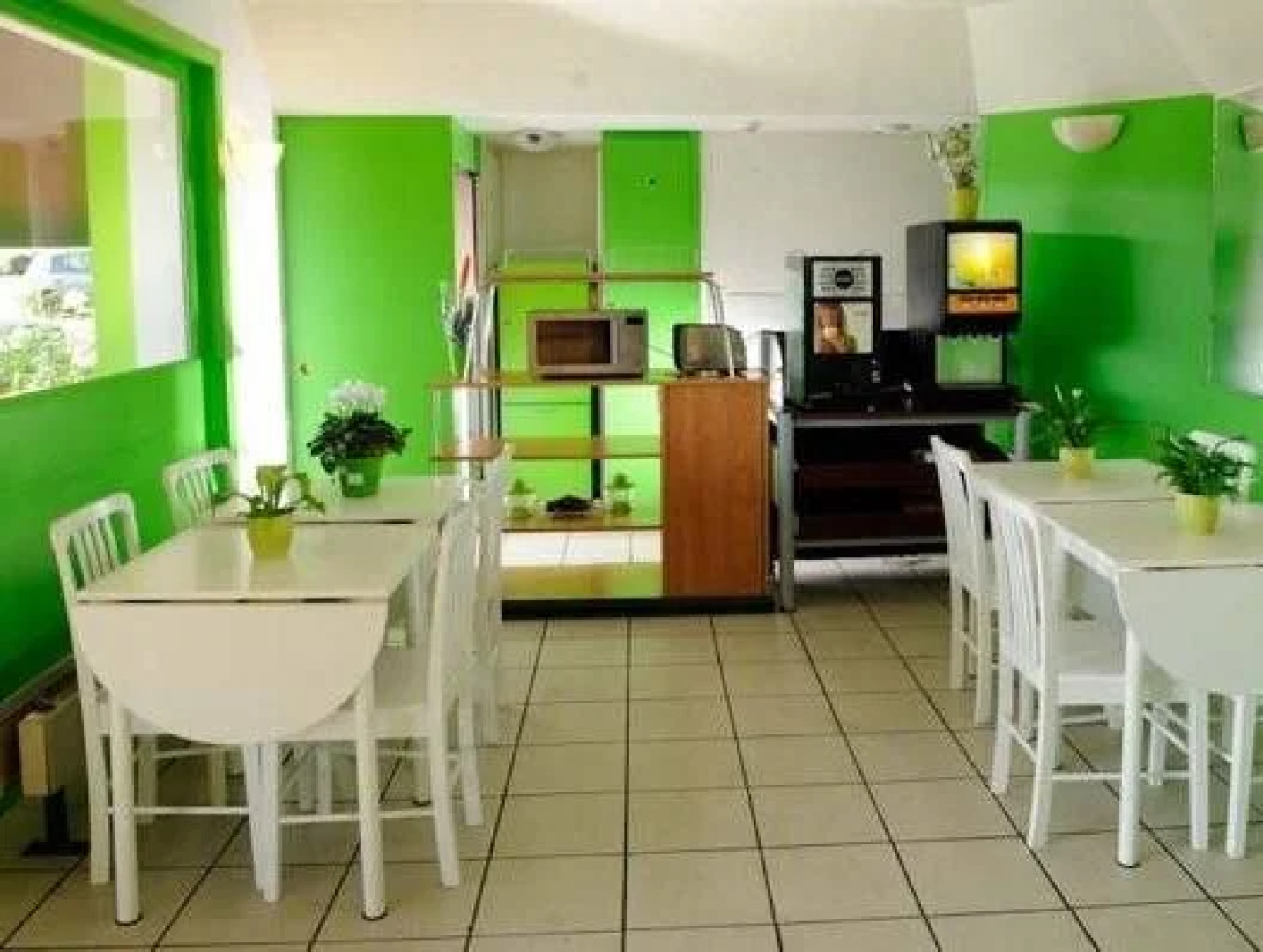 Lemon Hotel - Mery sur Oise/Cergy