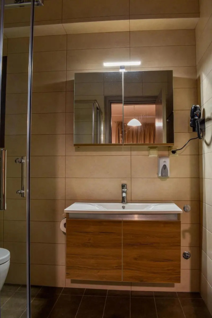 Elia Deluxe Accommodation