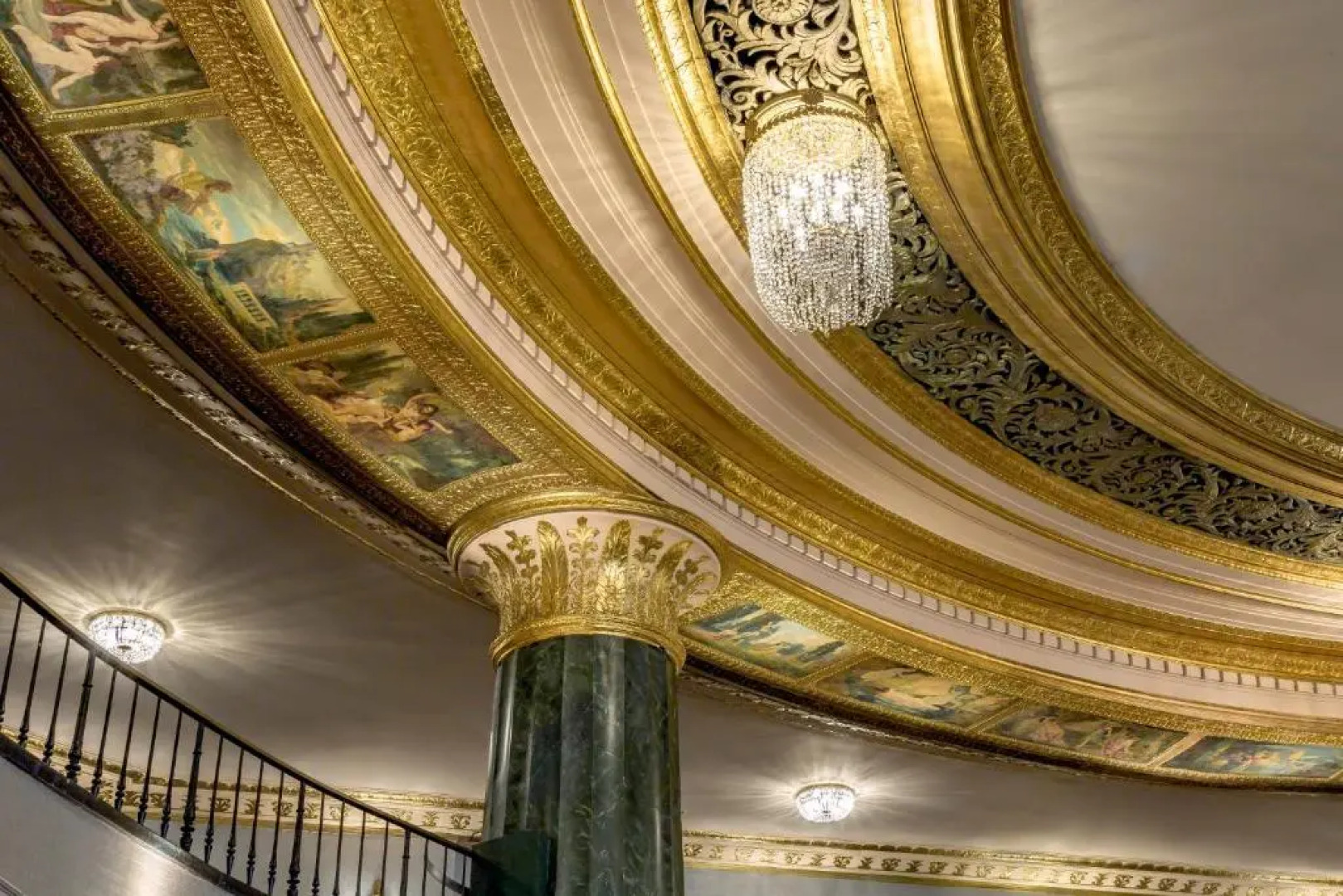 InterContinental Chicago Magnificent Mile by IHG