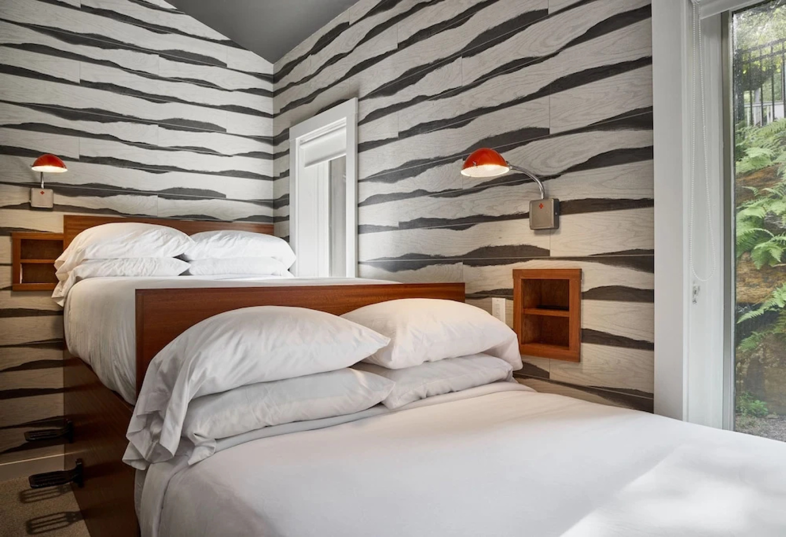 Ye Olde England Inne