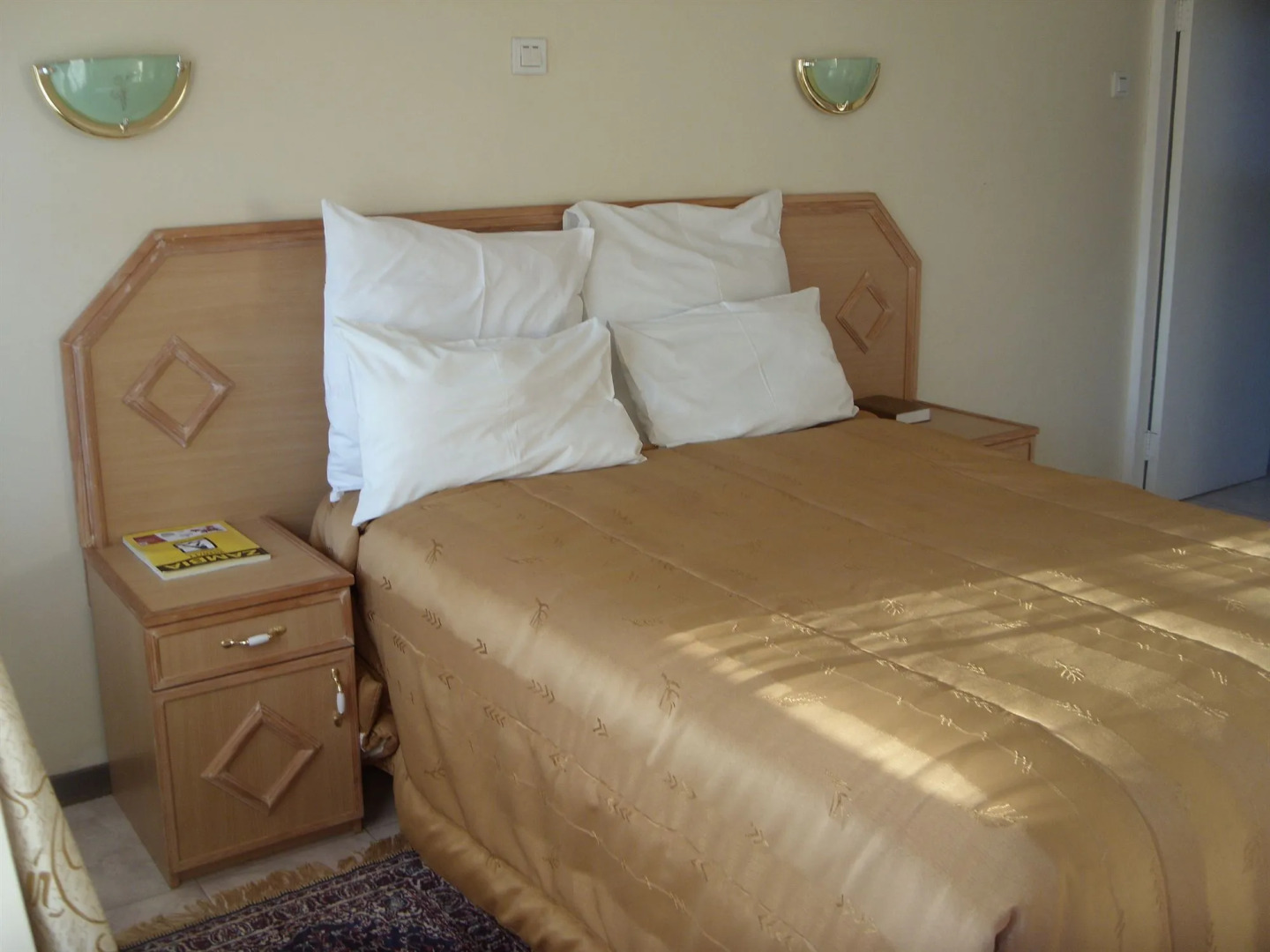 Mosi-O-Tunya Executive Lodge