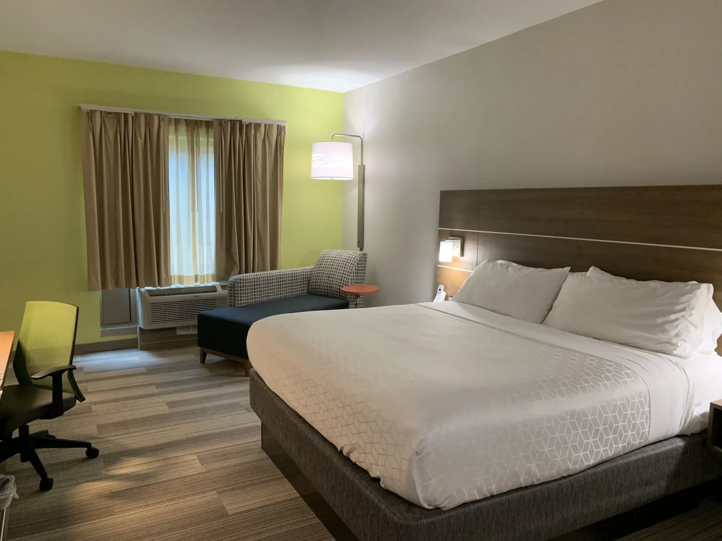 Holiday Inn Express Hotel & Suites Memphis/Germantown by IHG