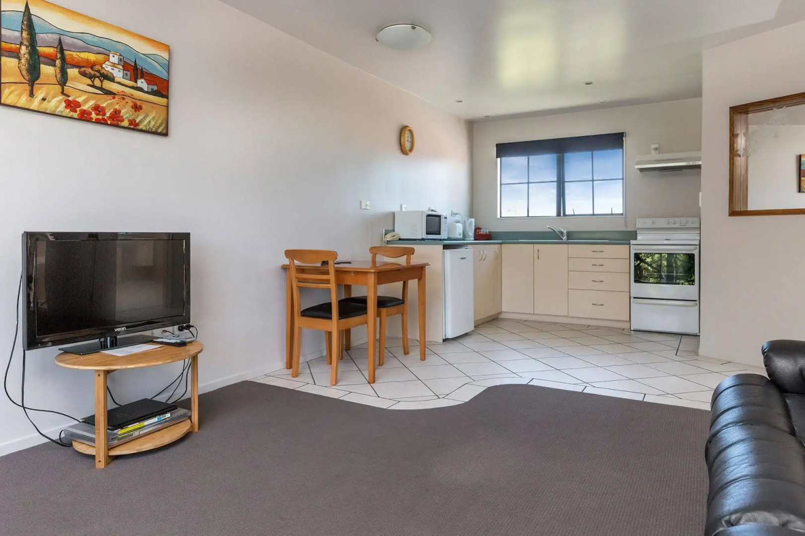 Kingswood Manor Motel