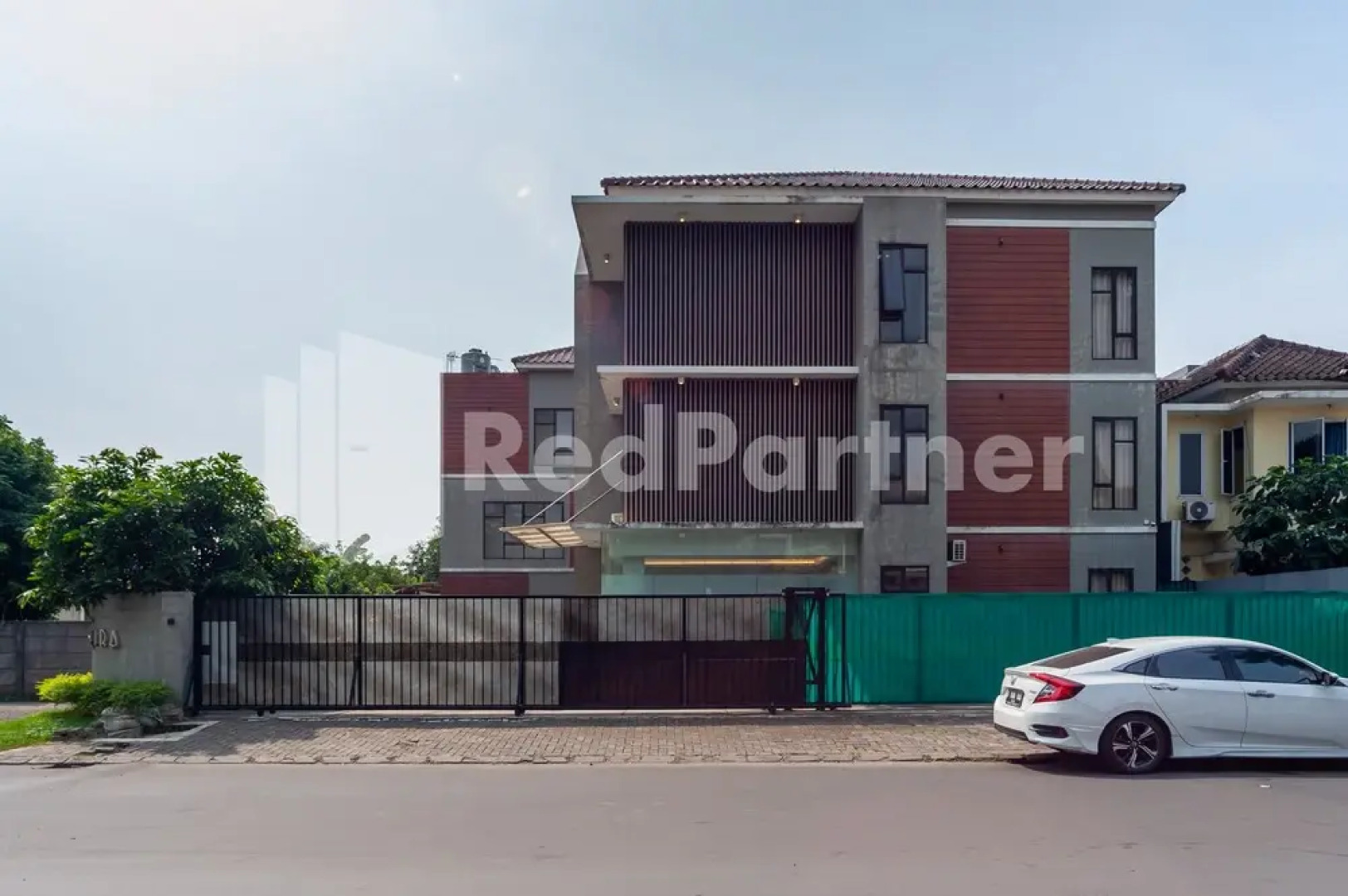 Urbanview Syariah Caseira Citra Raya