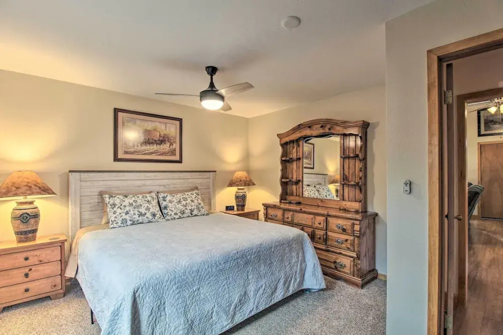 Cozy Pinetop Mountain Escape: Hike, Golf & Ski!