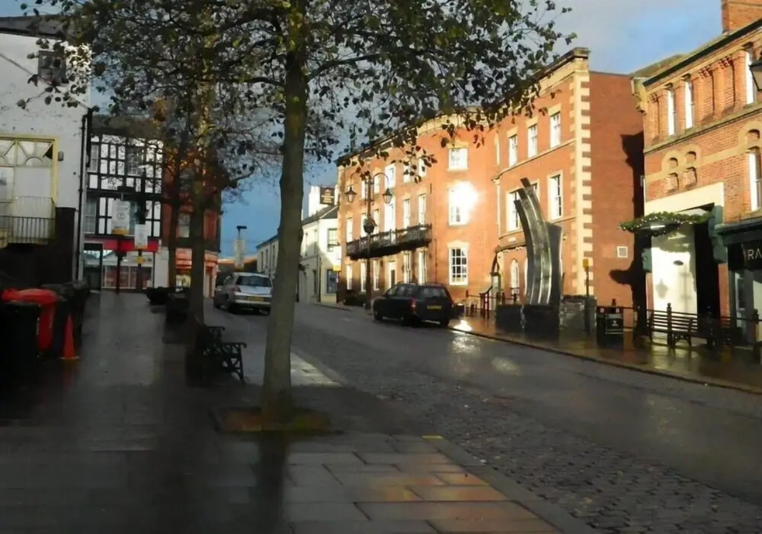 The Llangollen - Berwyn House