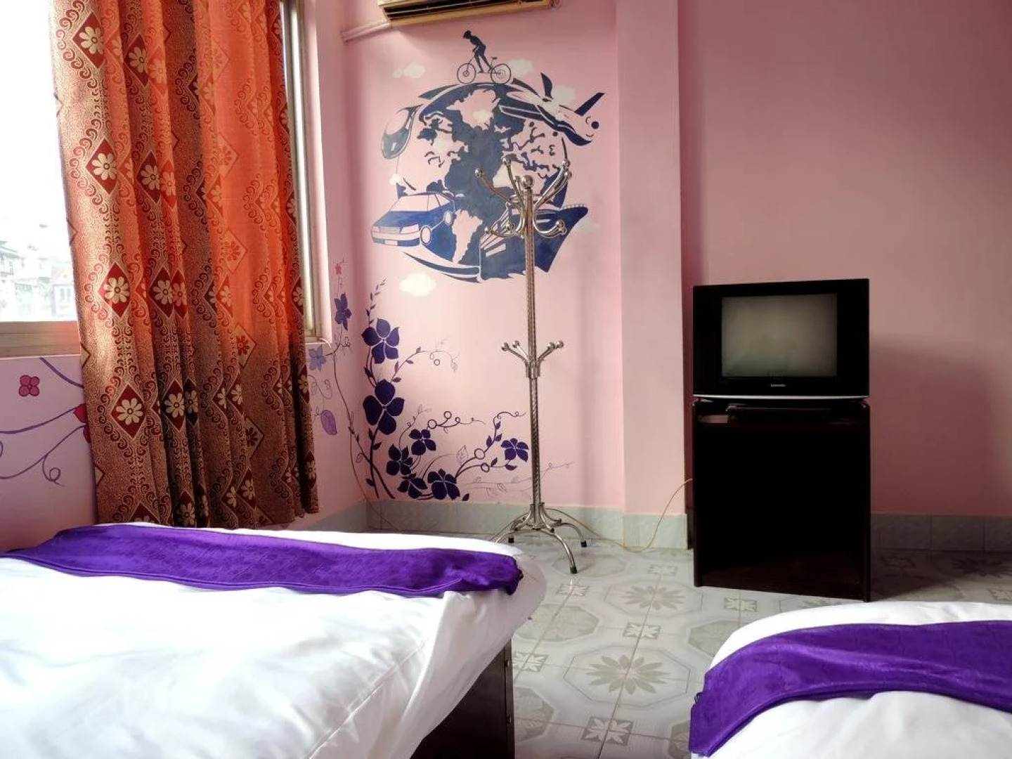 Ha Long Happy Hostel - Adults Only