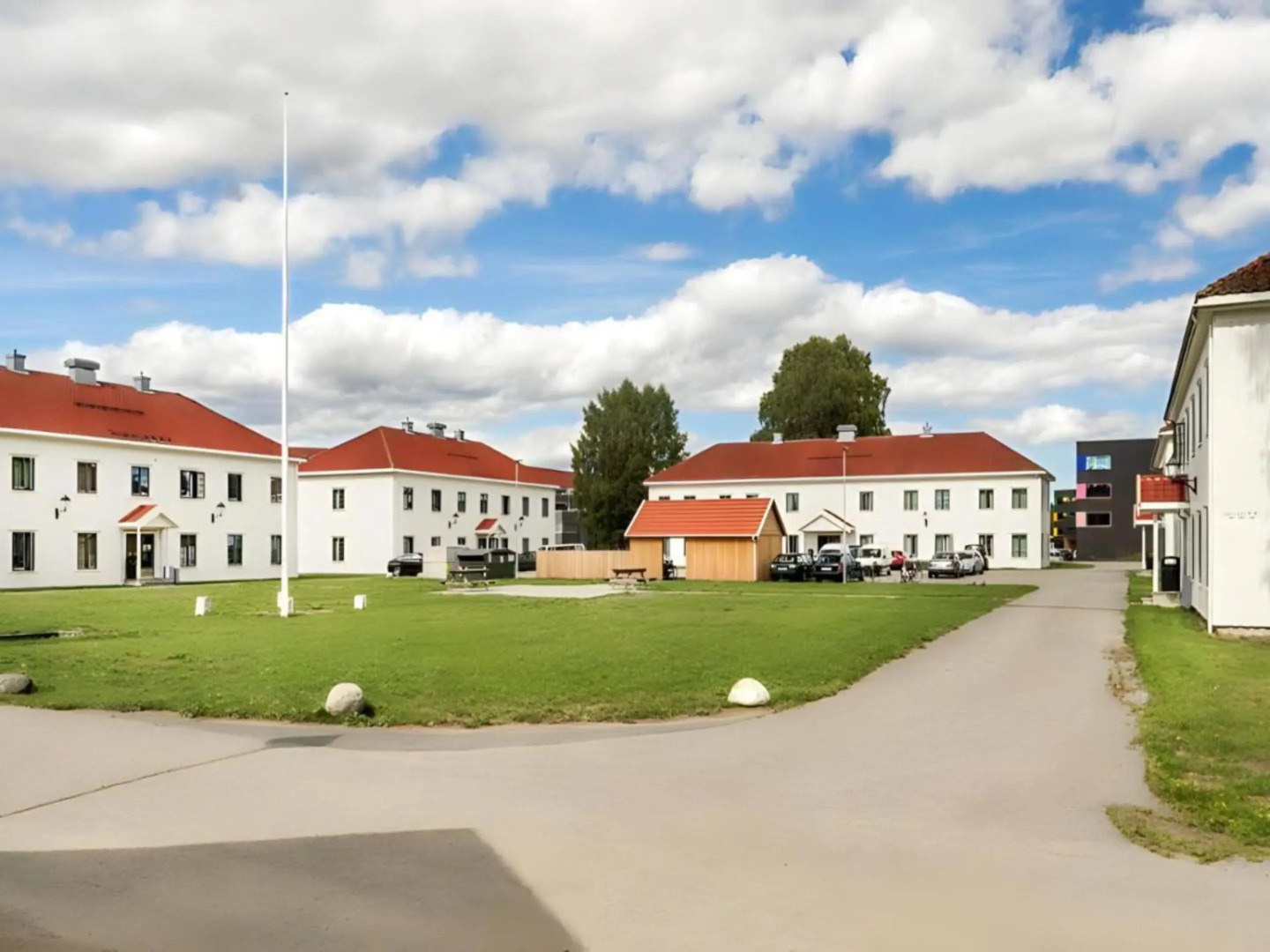 Airport Motel & Apartment