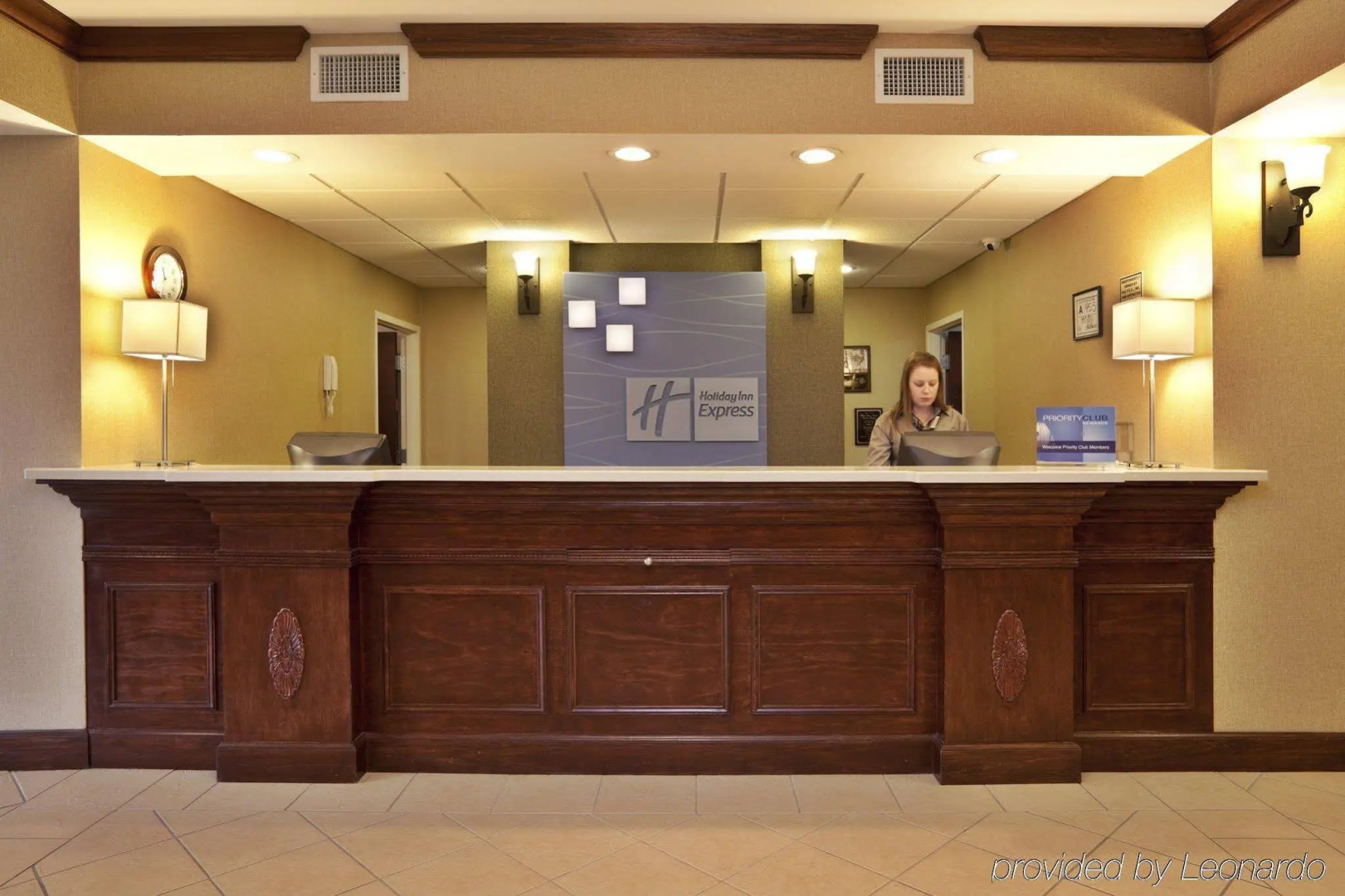 Holiday Inn Express Hotel & Suites High Point South by IHG