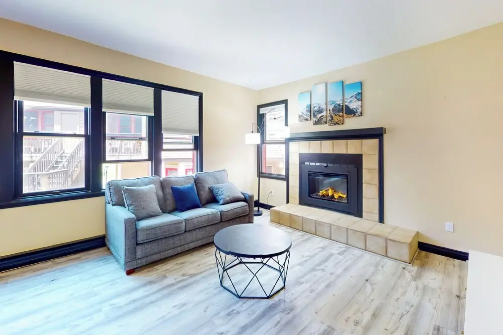 Darling Dwelling: 2 Mi to Dtwn Durango!