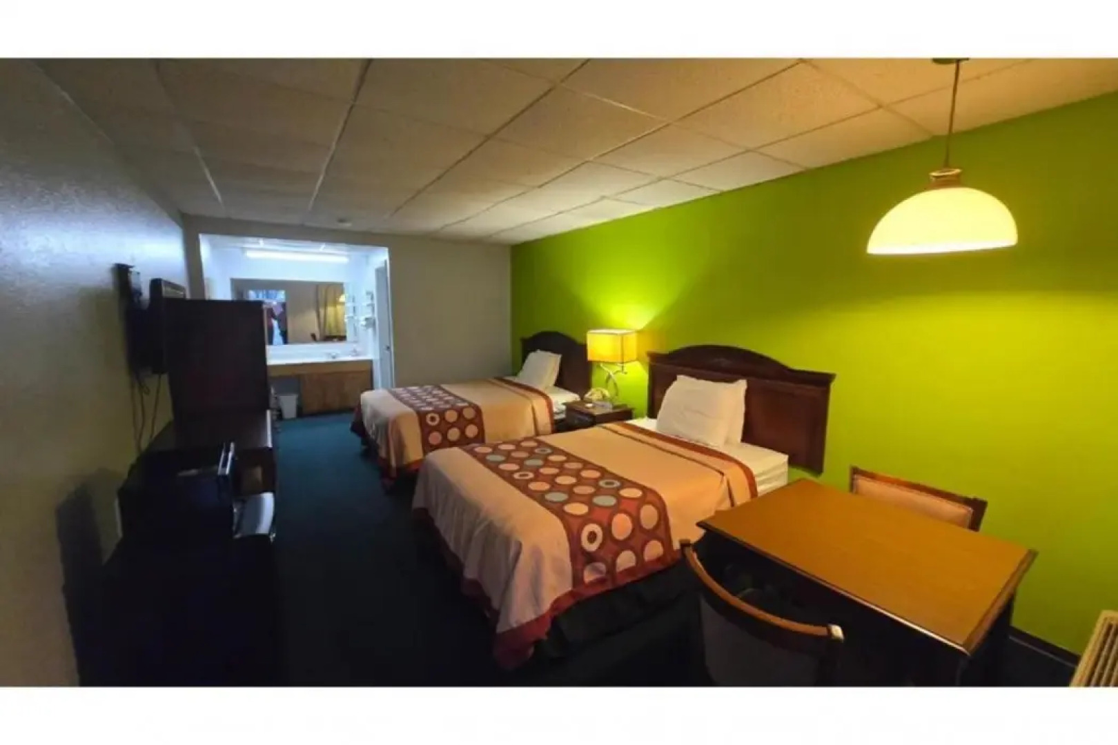 OYO Hickory House Inn