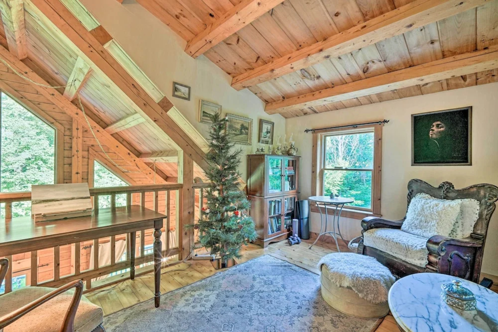 Game Room & Hot Tub: Pet-friendly Mount Snow Gem