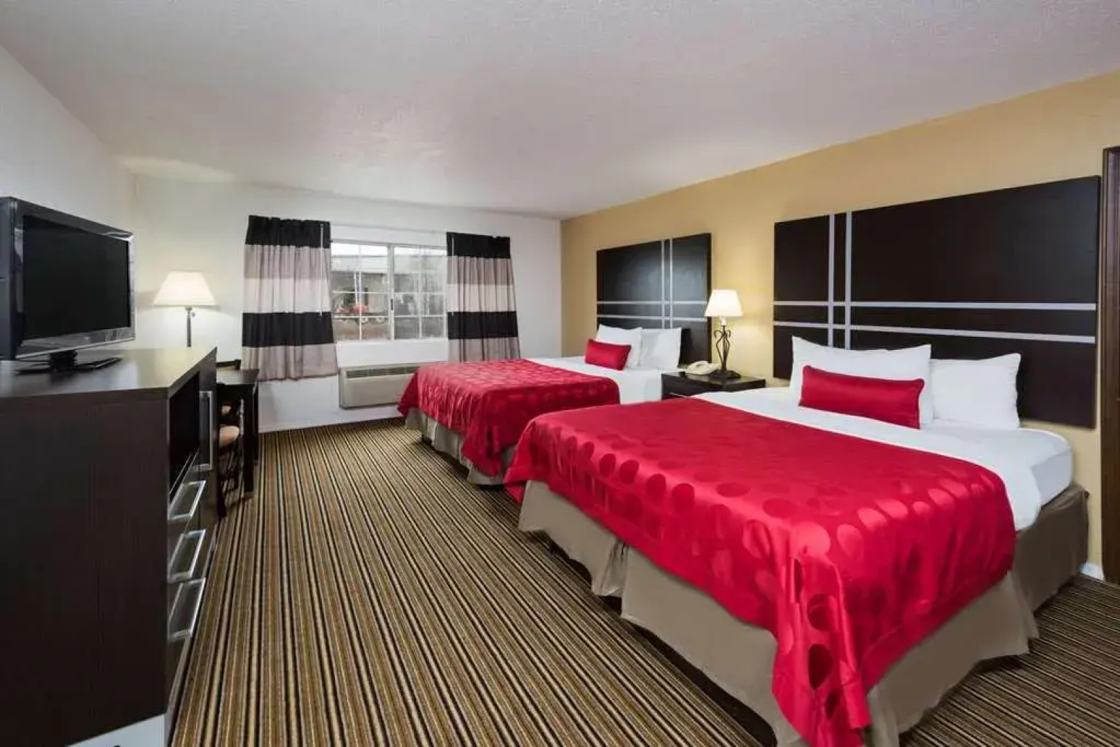 Ramada By Wyndham Mountain Home