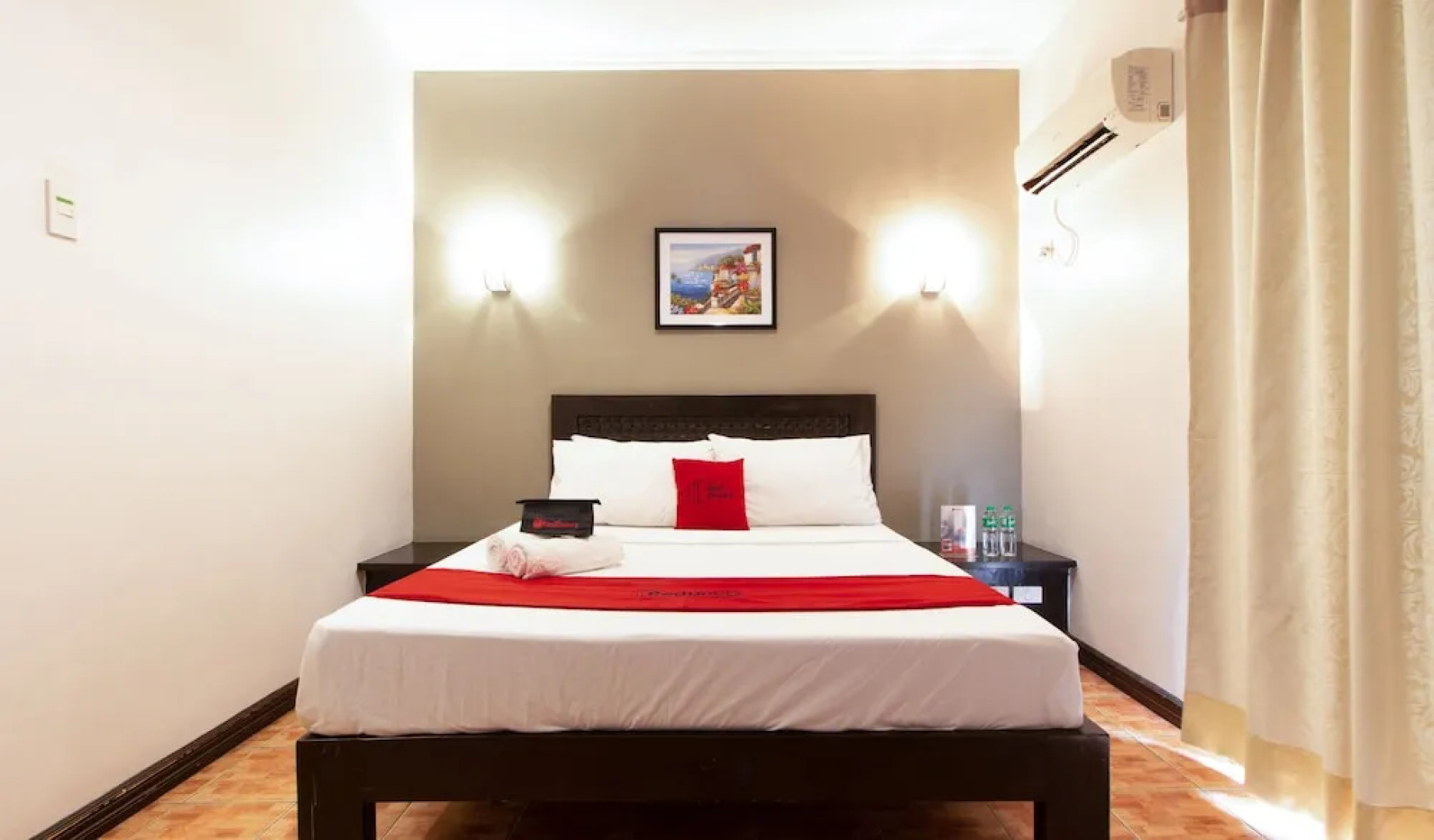 The Charm Bed and Breakfast by RedDoorz