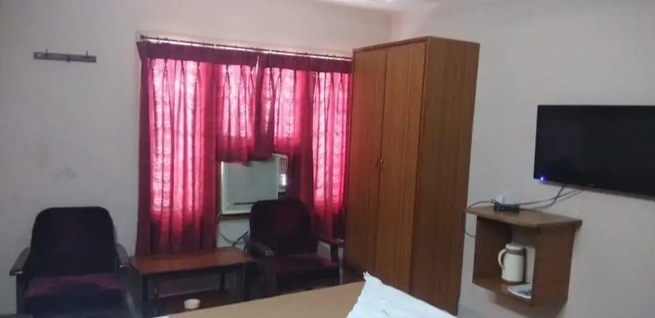 Iroomz Hotel Amaravathi
