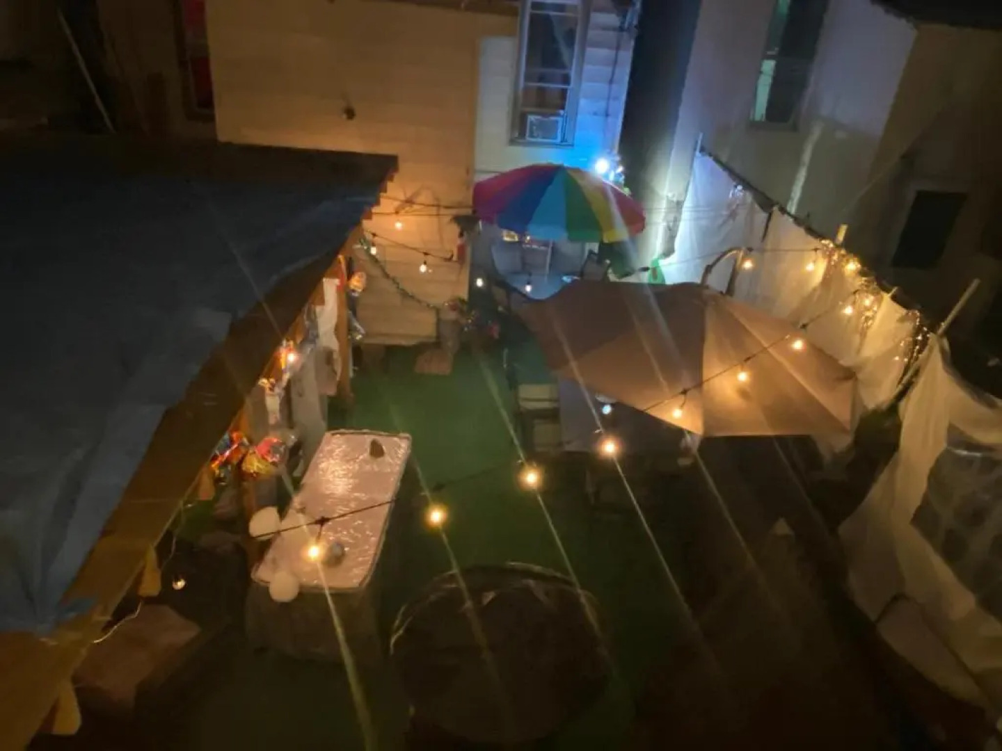 Nice 2 bedroom Apt With Patio