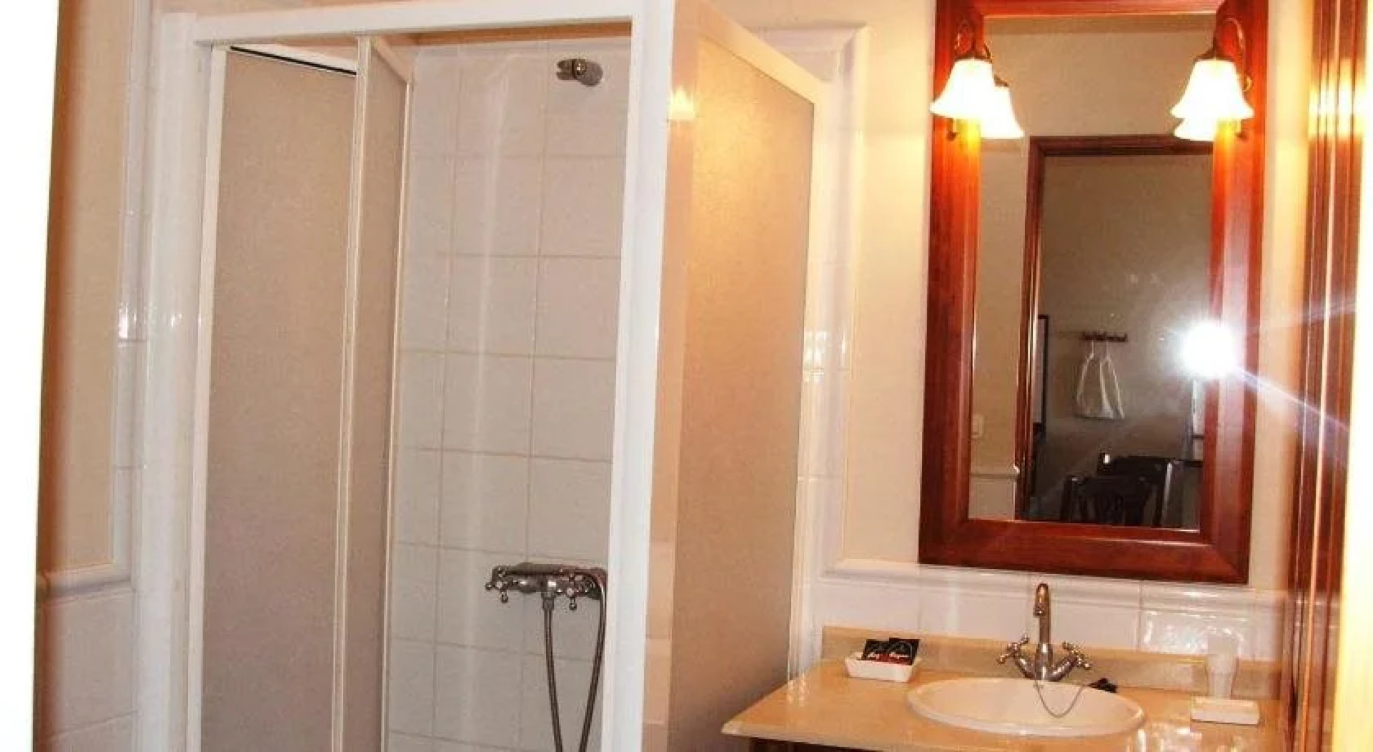 La Muralla Apartamentos